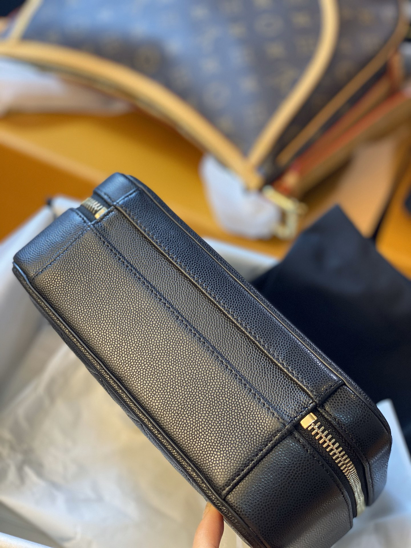 CHANEL VANITY CASE 17x7x13cm