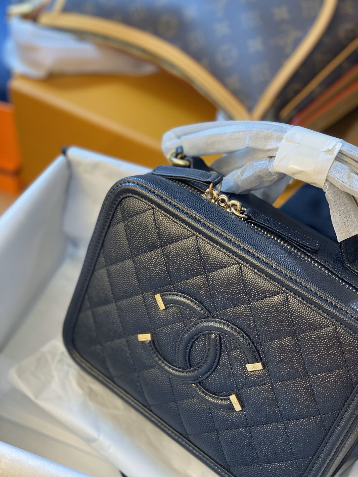 CHANEL VANITY CASE 17x7x13cm