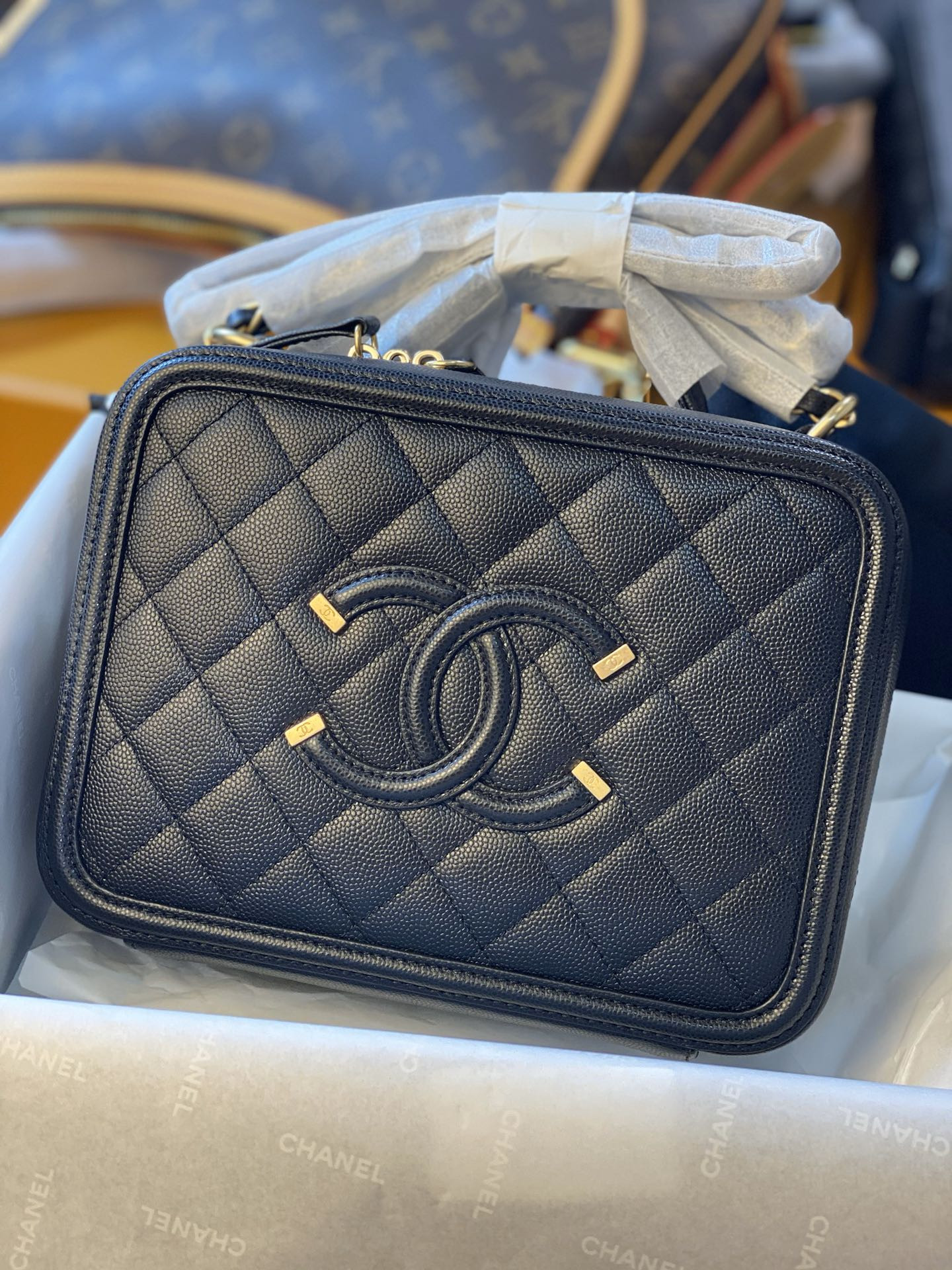 CHANEL VANITY CASE 17x7x13cm
