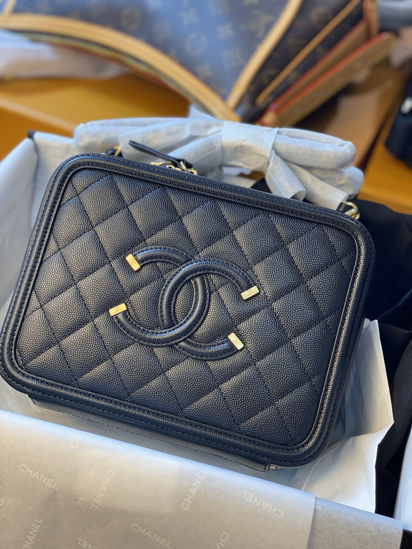 CHANEL VANITY CASE 17x7x13cm