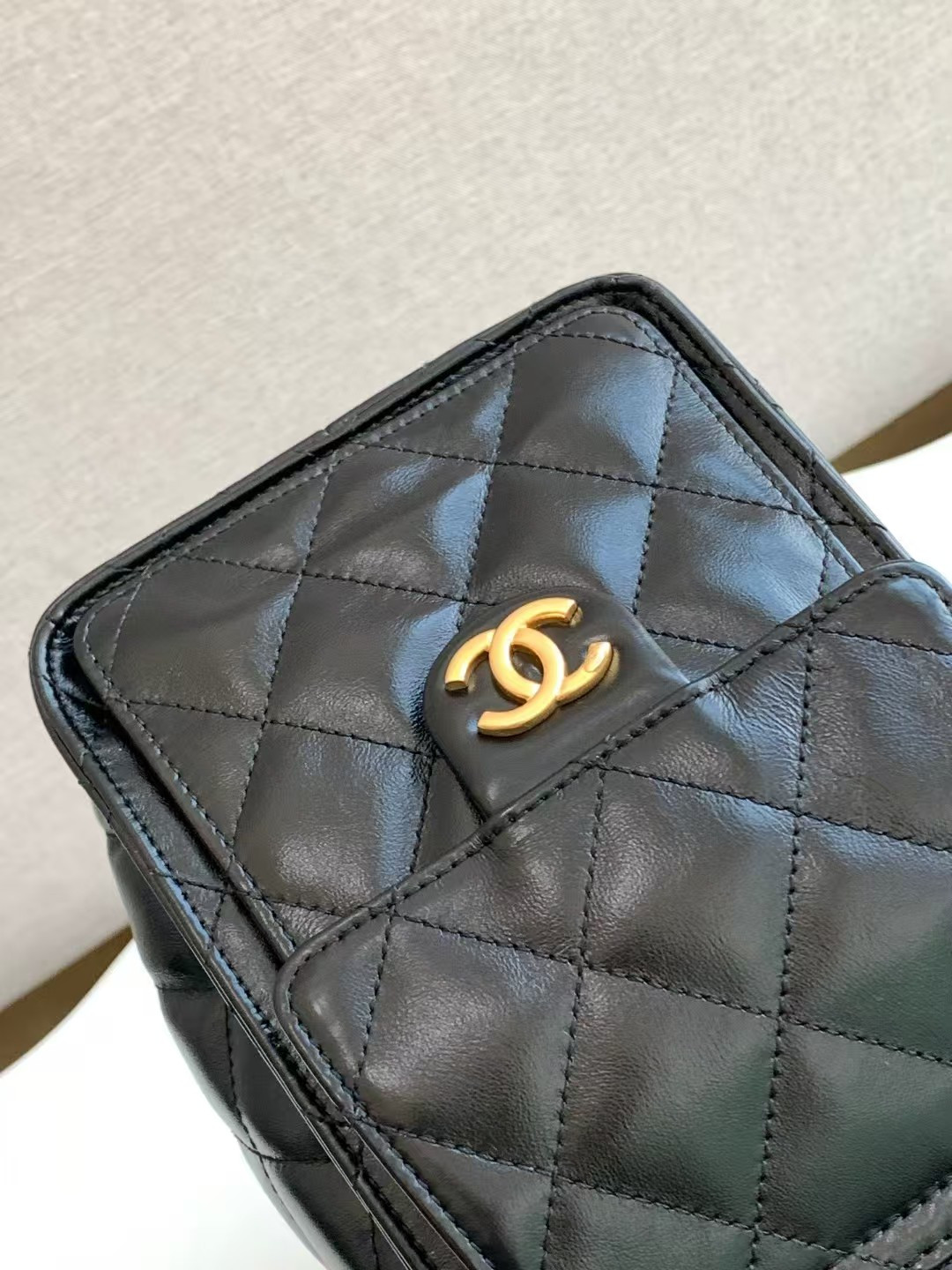 CHANEL 25C Bucket BAG 30x26x14cm