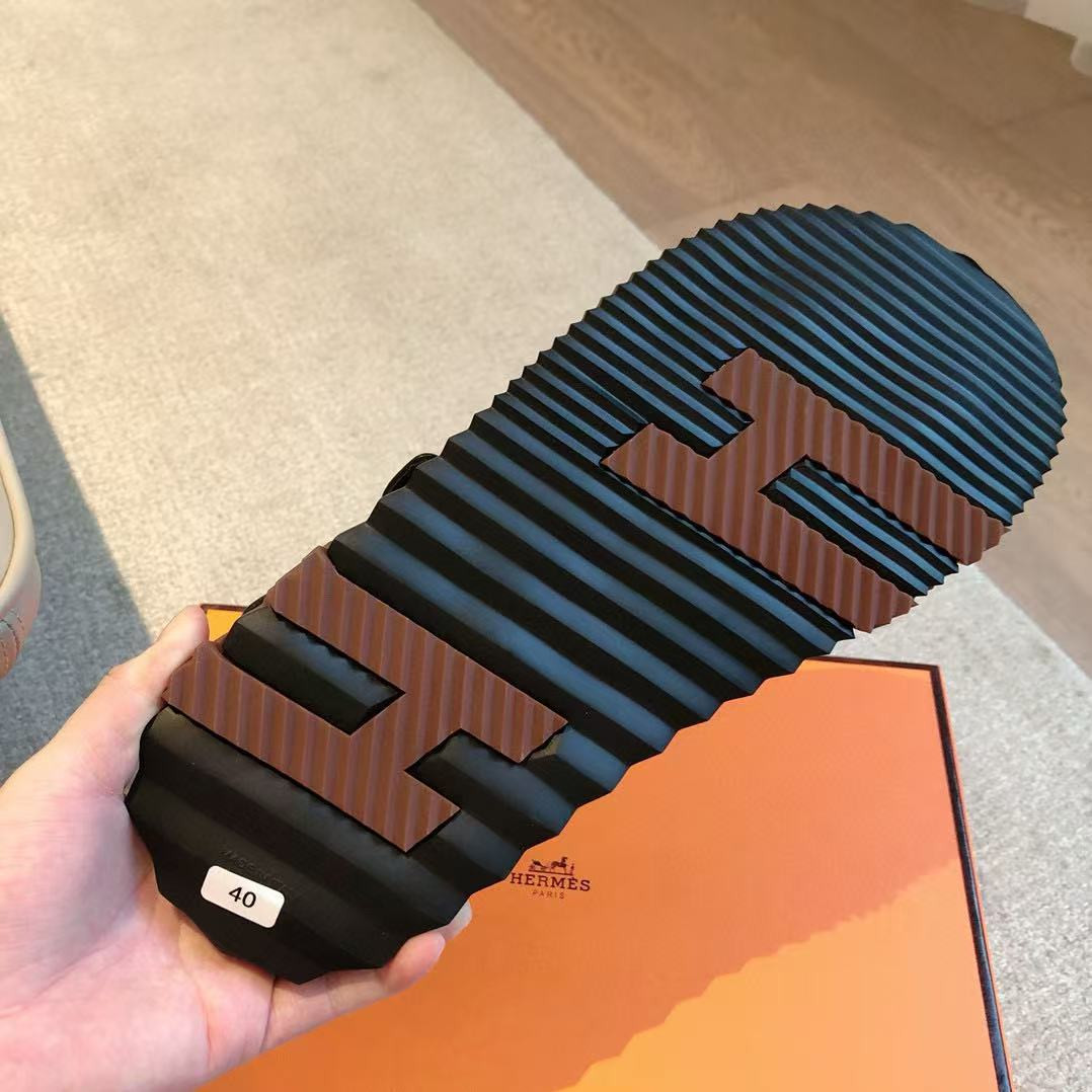 UA Hermes Junior sandal