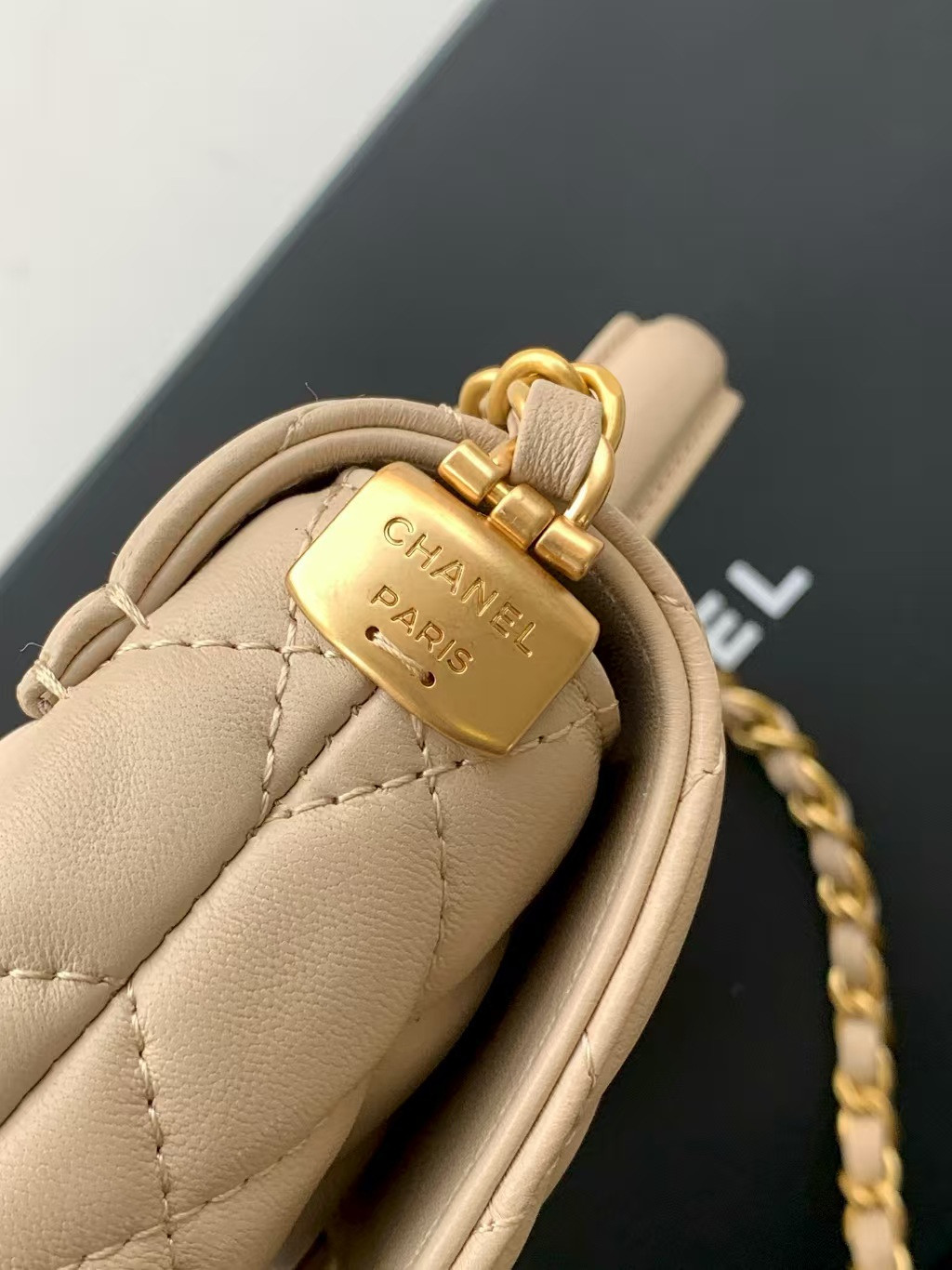 Chanel Small Top Handle Flap Bag AS5355 14x20x6cm