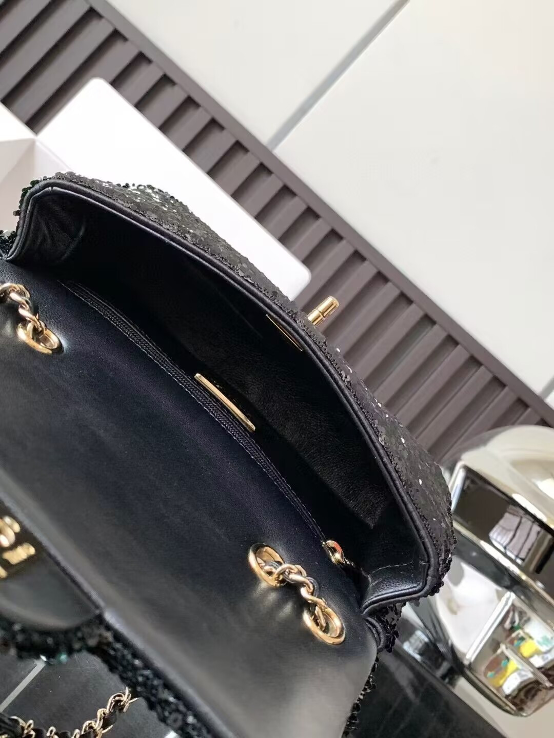 Chanel Mini CF Gram Glitter Dinner Bag 20x15x7cm