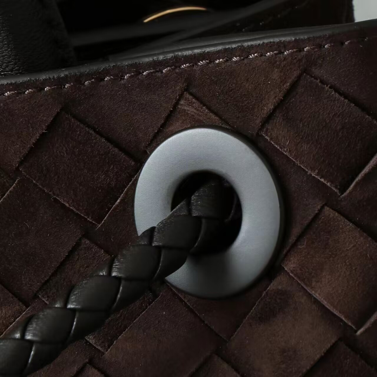 Bottega Veneta Medium Andiamo 32x25x11CM