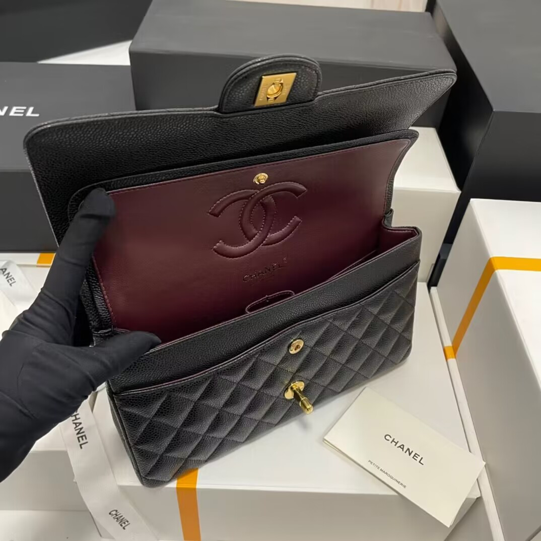 CHANEL CLASSIC HANDBAG GRAINED CALFSKIN 6 × 9.9 × 2.5 in