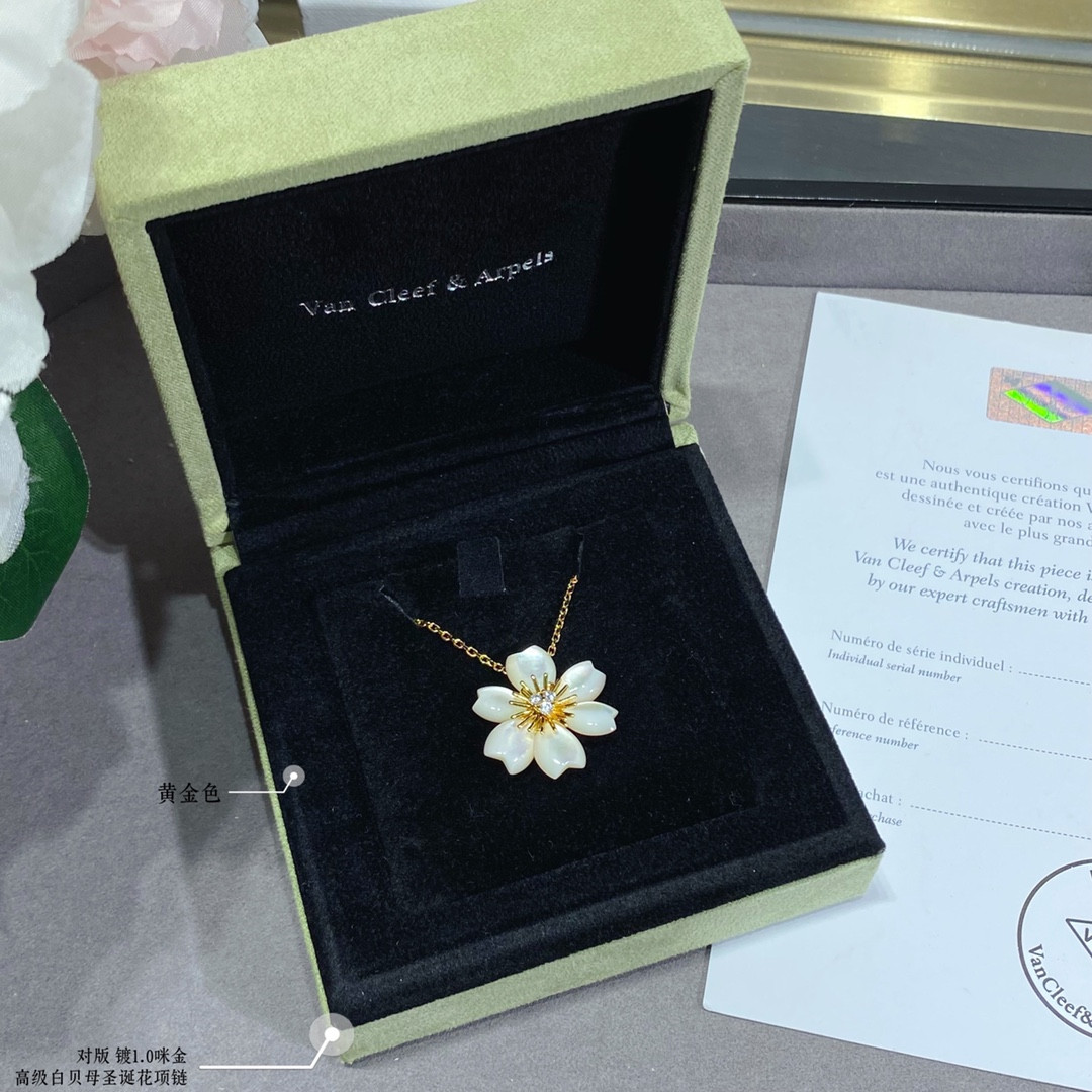 Van Cleef & Arpels Premium White Fritillary Christmas Flower Necklace