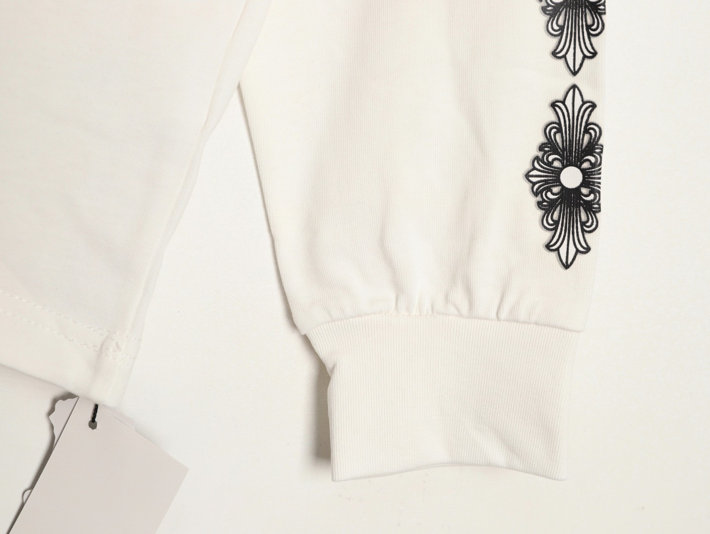 Ch*0me He**ts long-sleeved t-shirt