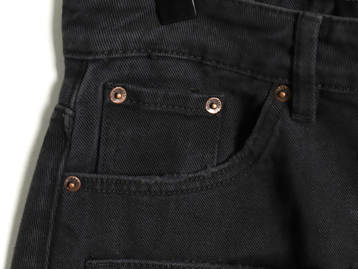 Balenciaga BLCG 24ss shorts