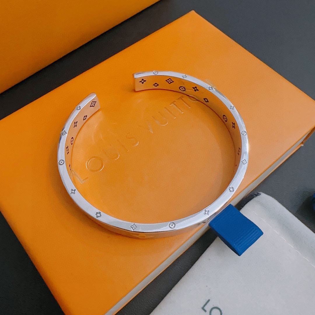 Louis Vuitton Bracelet