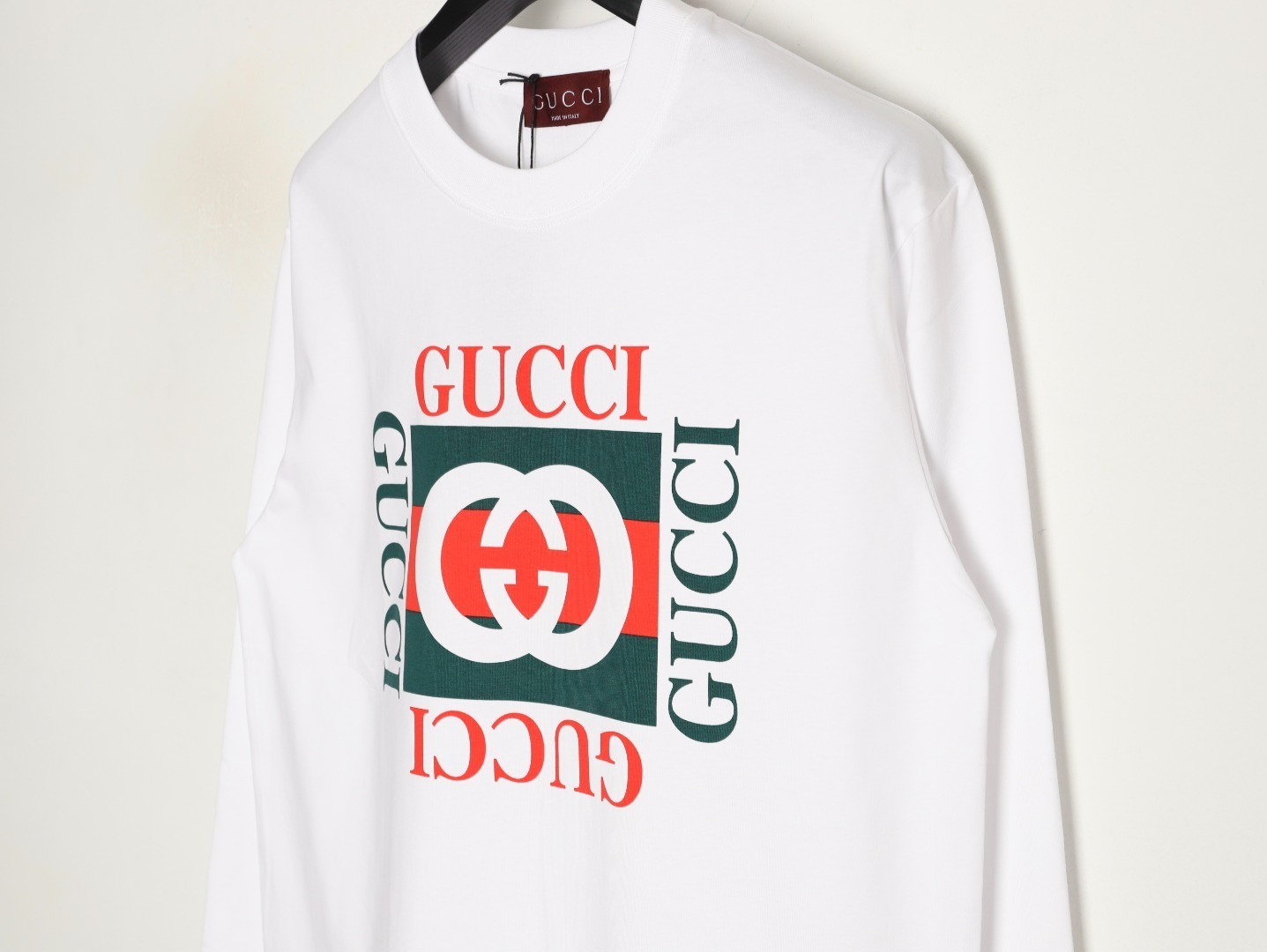 Gucci Long-sleeved T-shirt