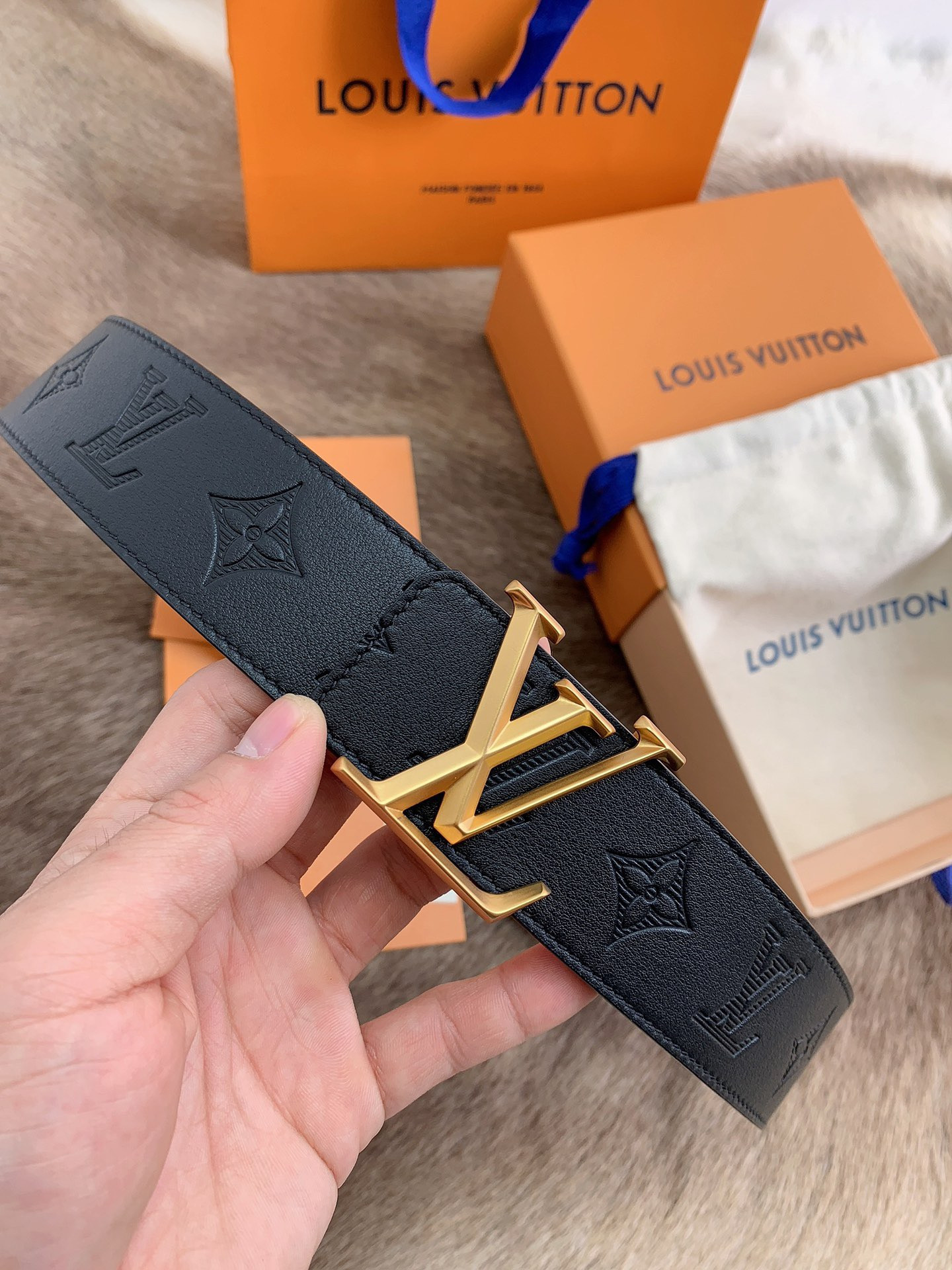 LV LOUIS VUITTON 40MM BELT