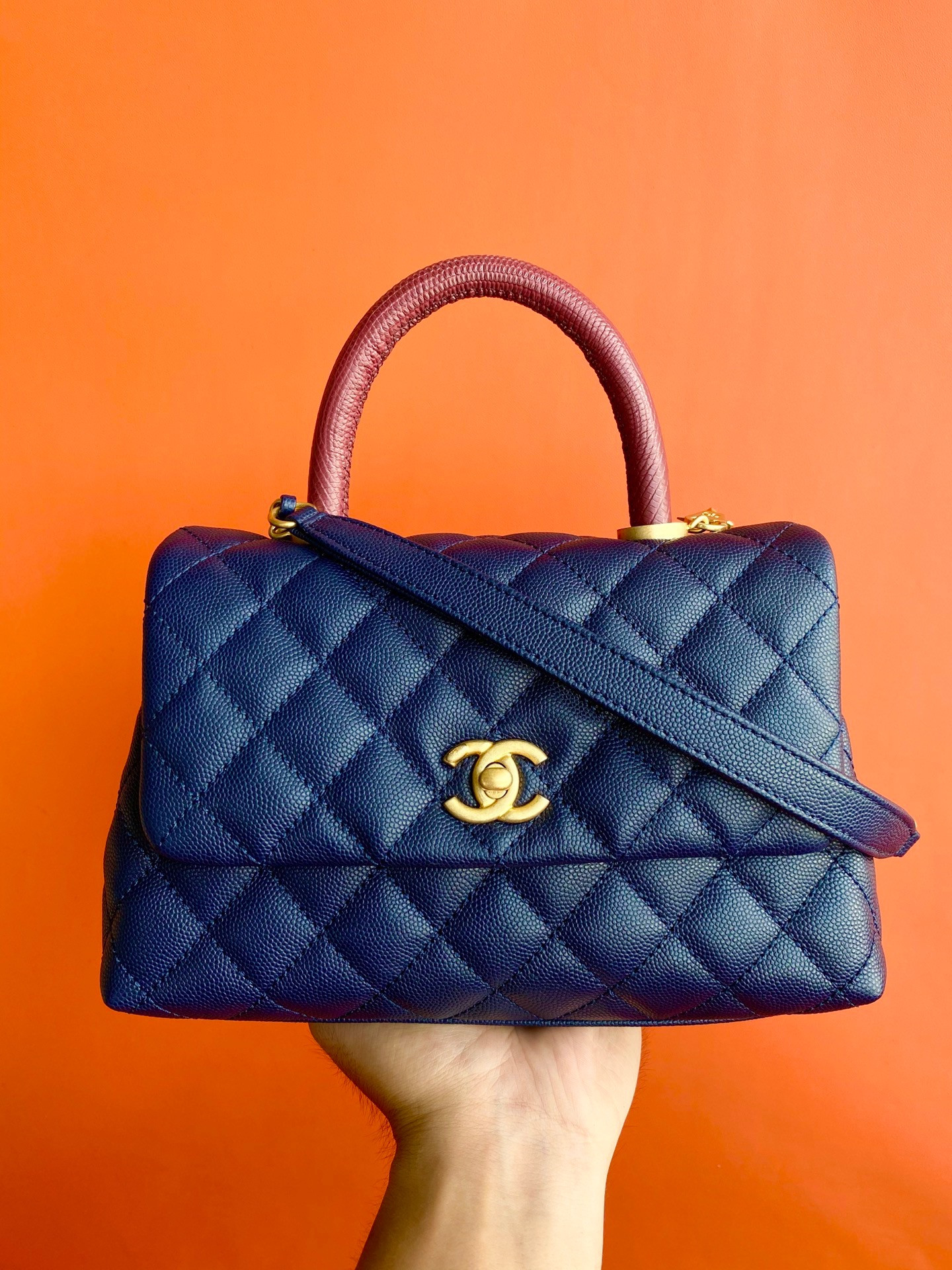 chanel coco handle small