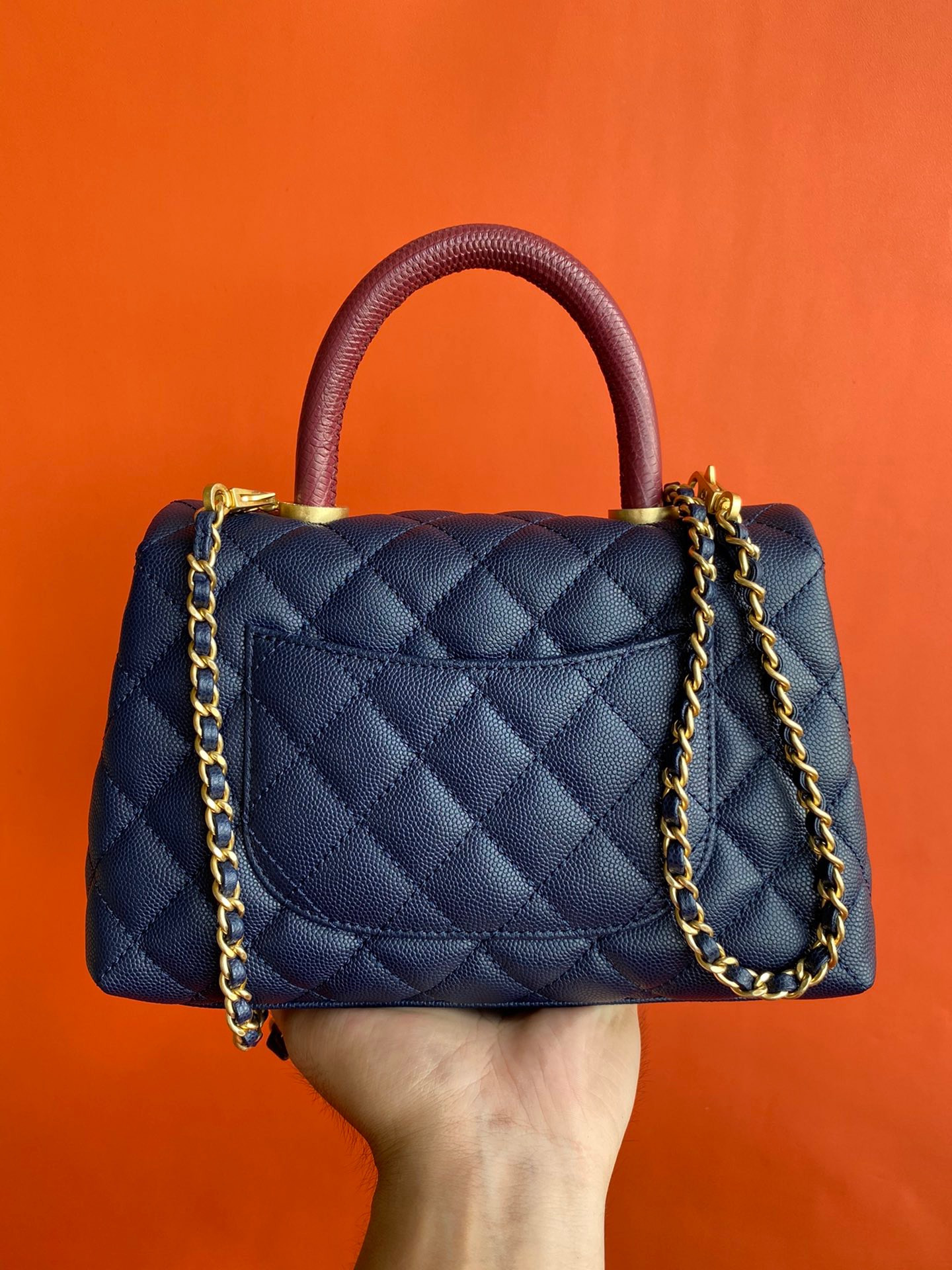 chanel coco handle small