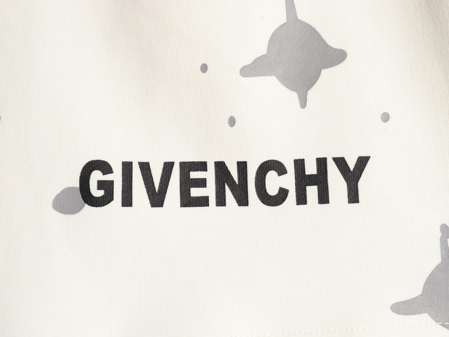 GIVENCHY 25ss shorts