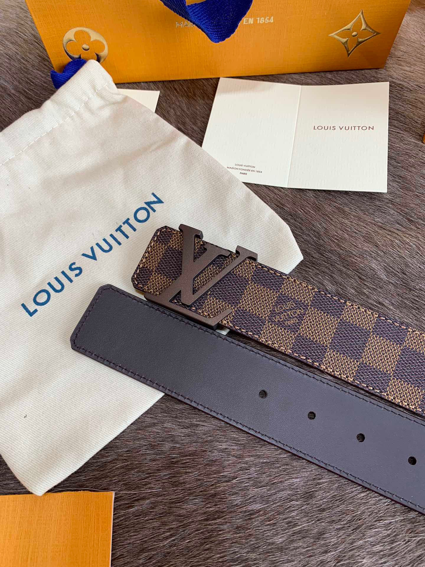 LV LOUIS VUITTON 40MM BELT