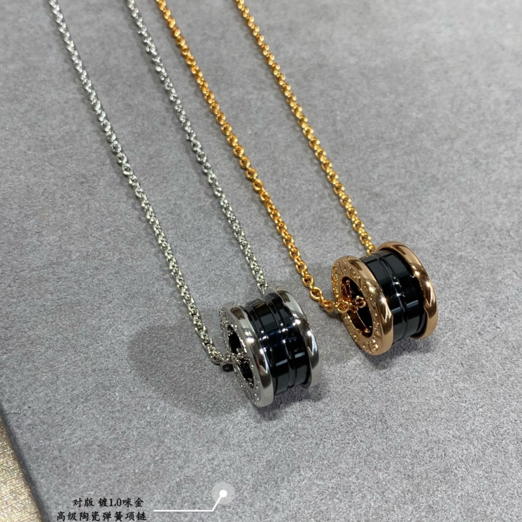 Bvlgari Large ceramic spring Necklace