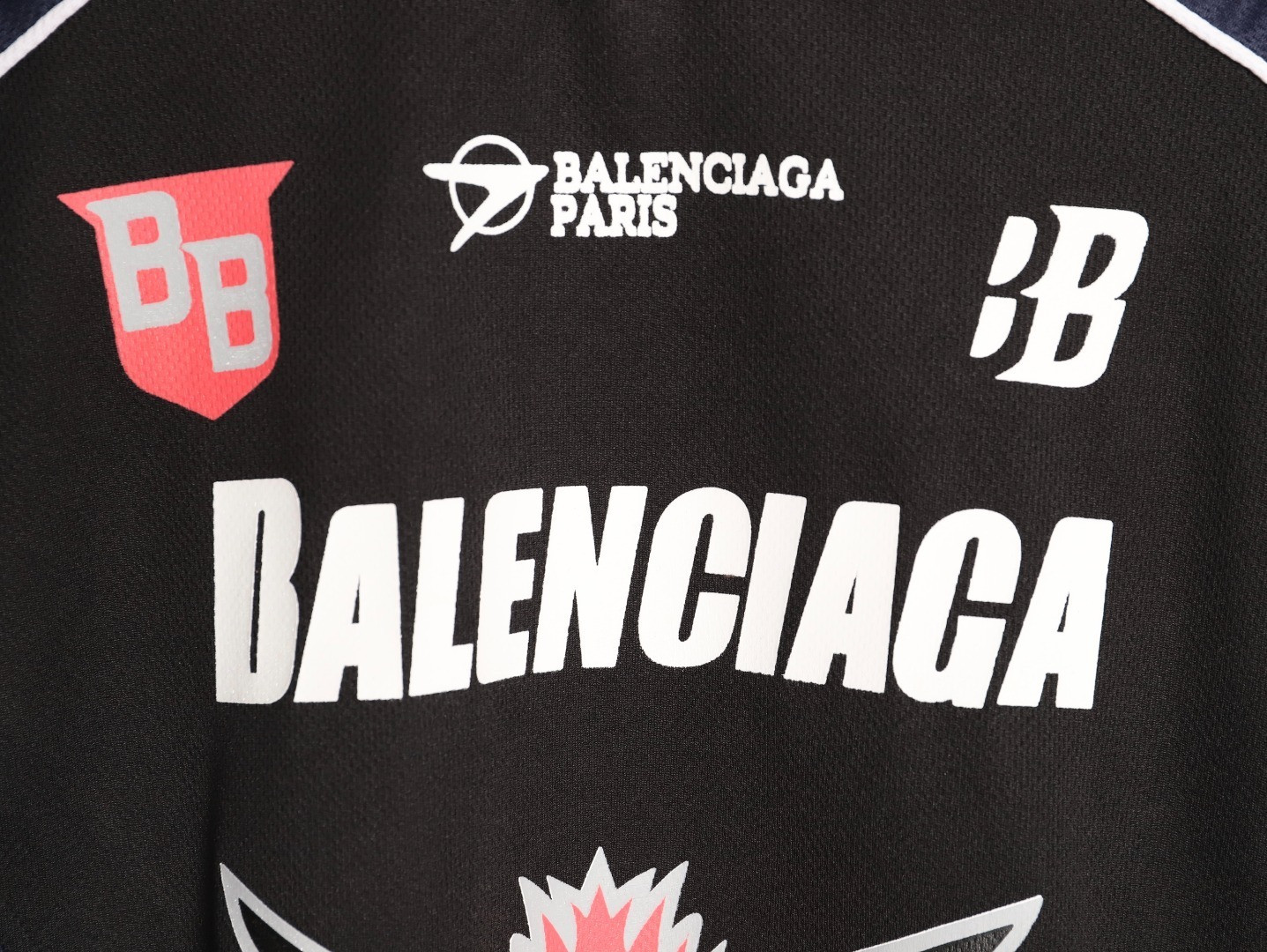 Balenciaga Long-sleeved T-shirt