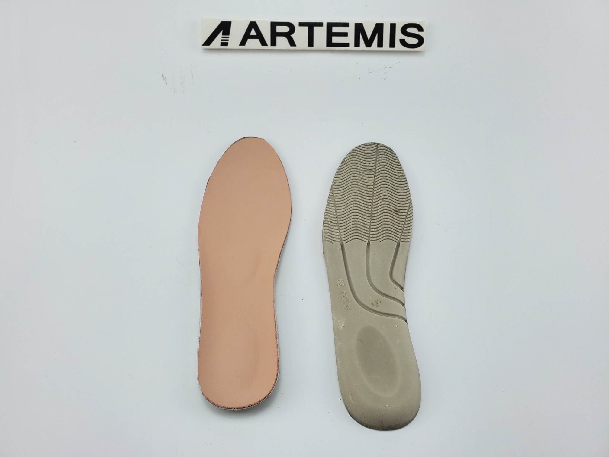 ALEXANDER MCQUEEN Trainers Pink