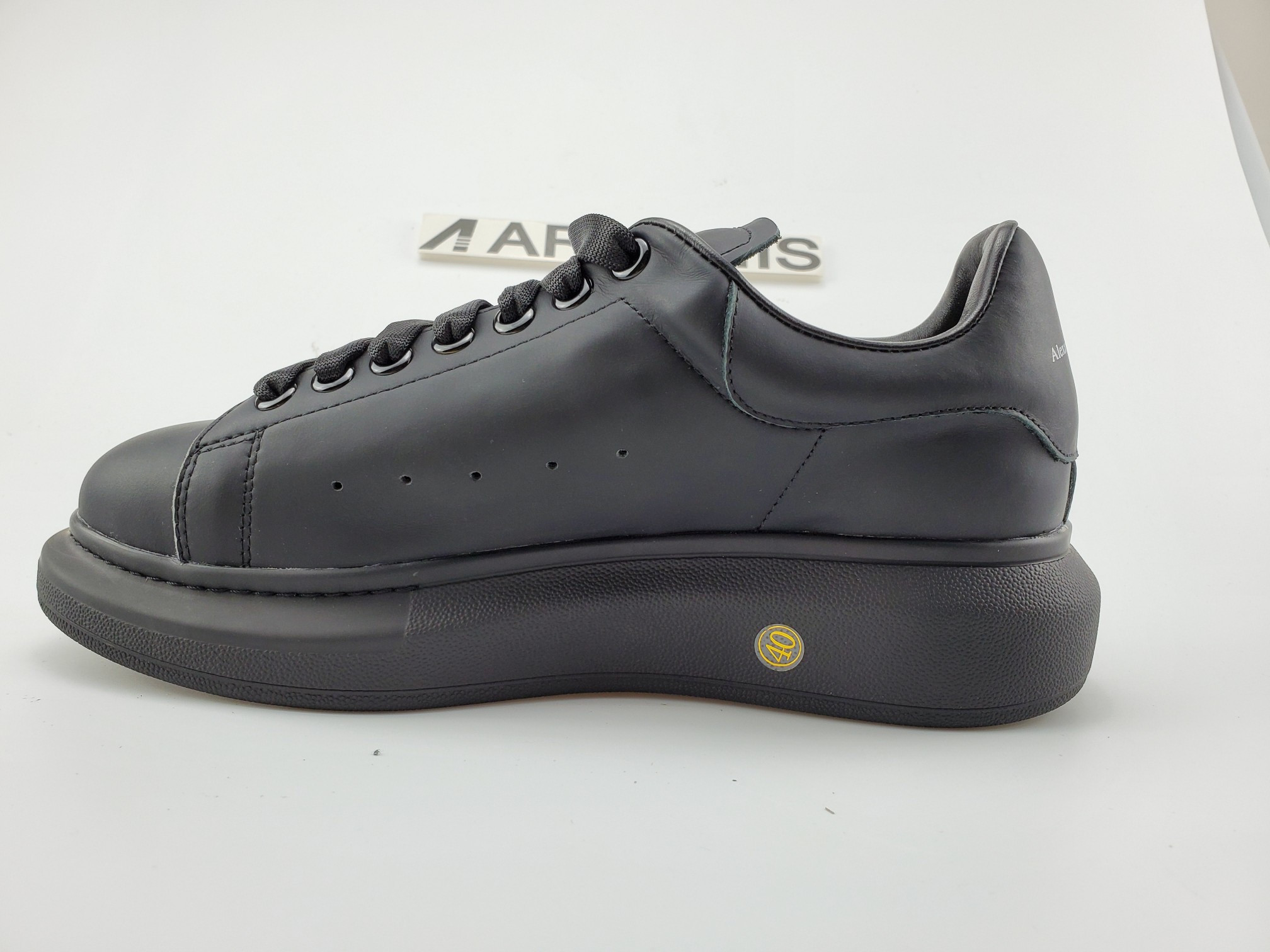 ALEXANDER MCQUEEN Trainers Black