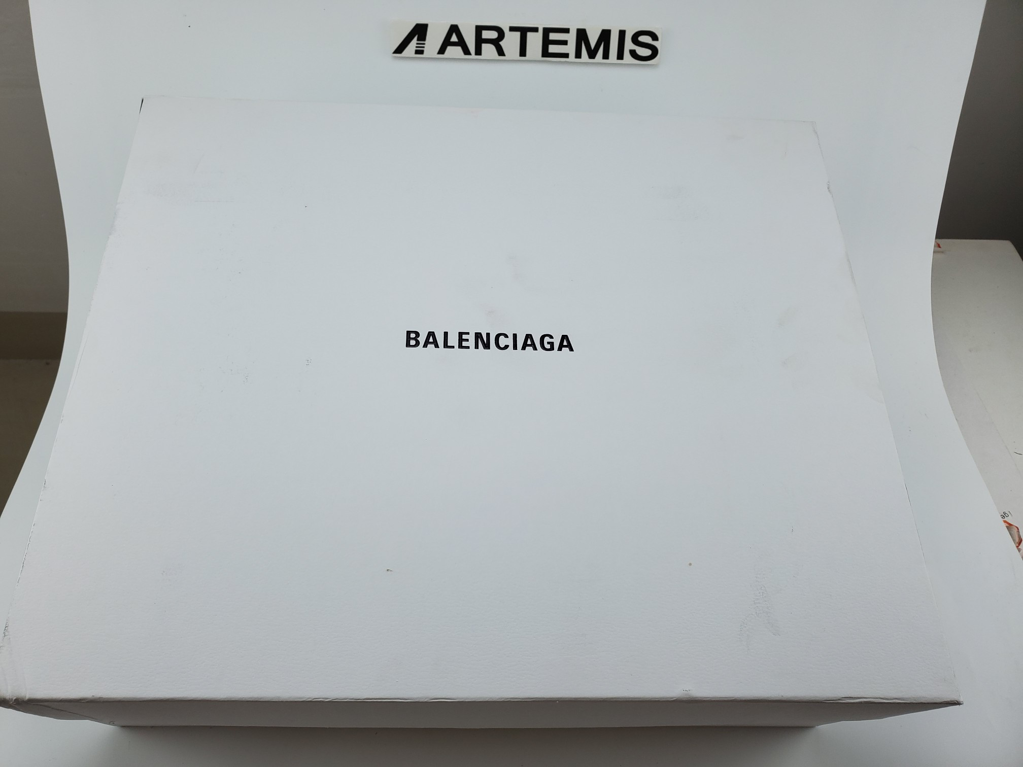 Balenciga Triple S light Grey Red