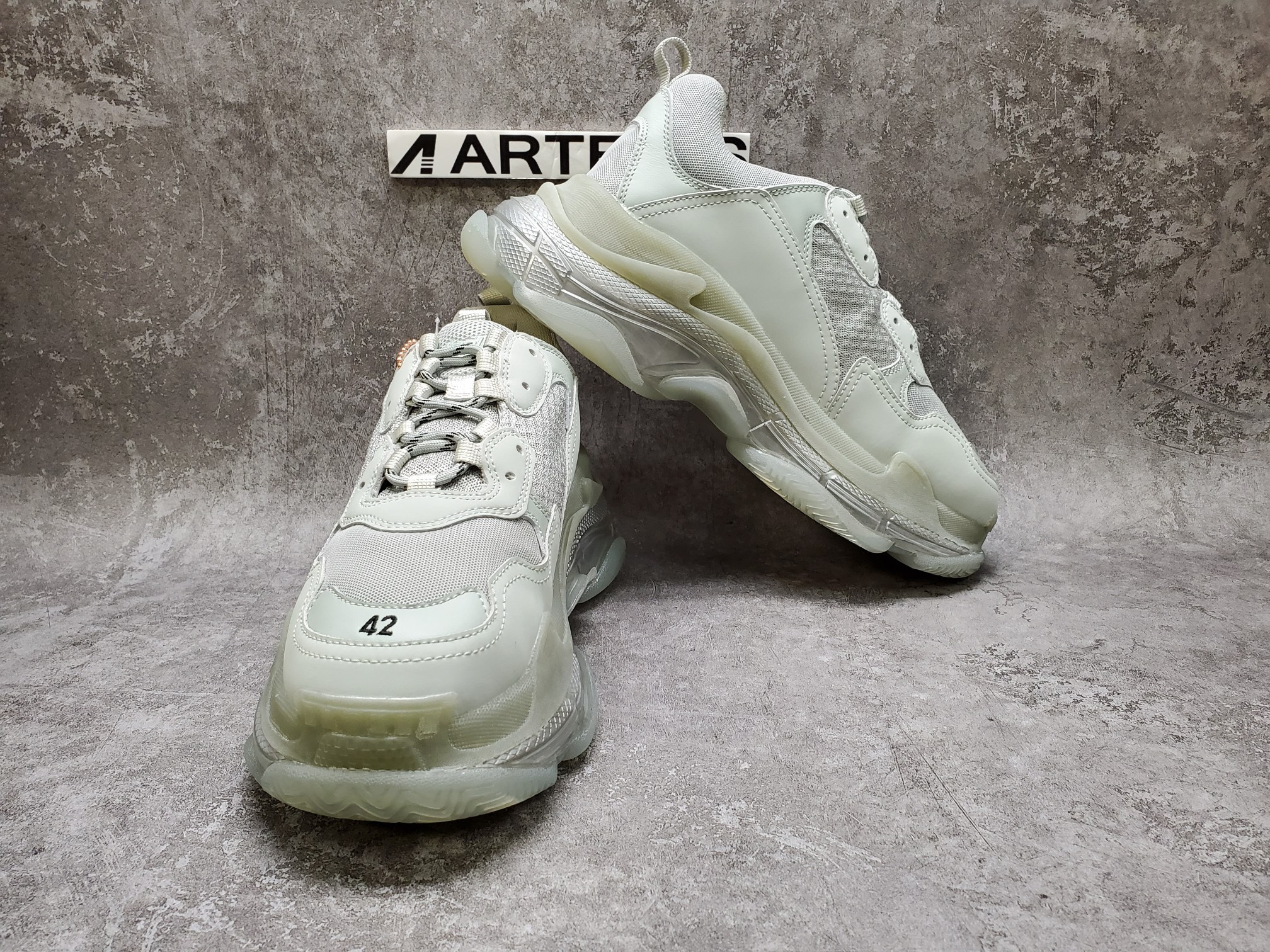 Balenciga Triple S Clear Sole Grey