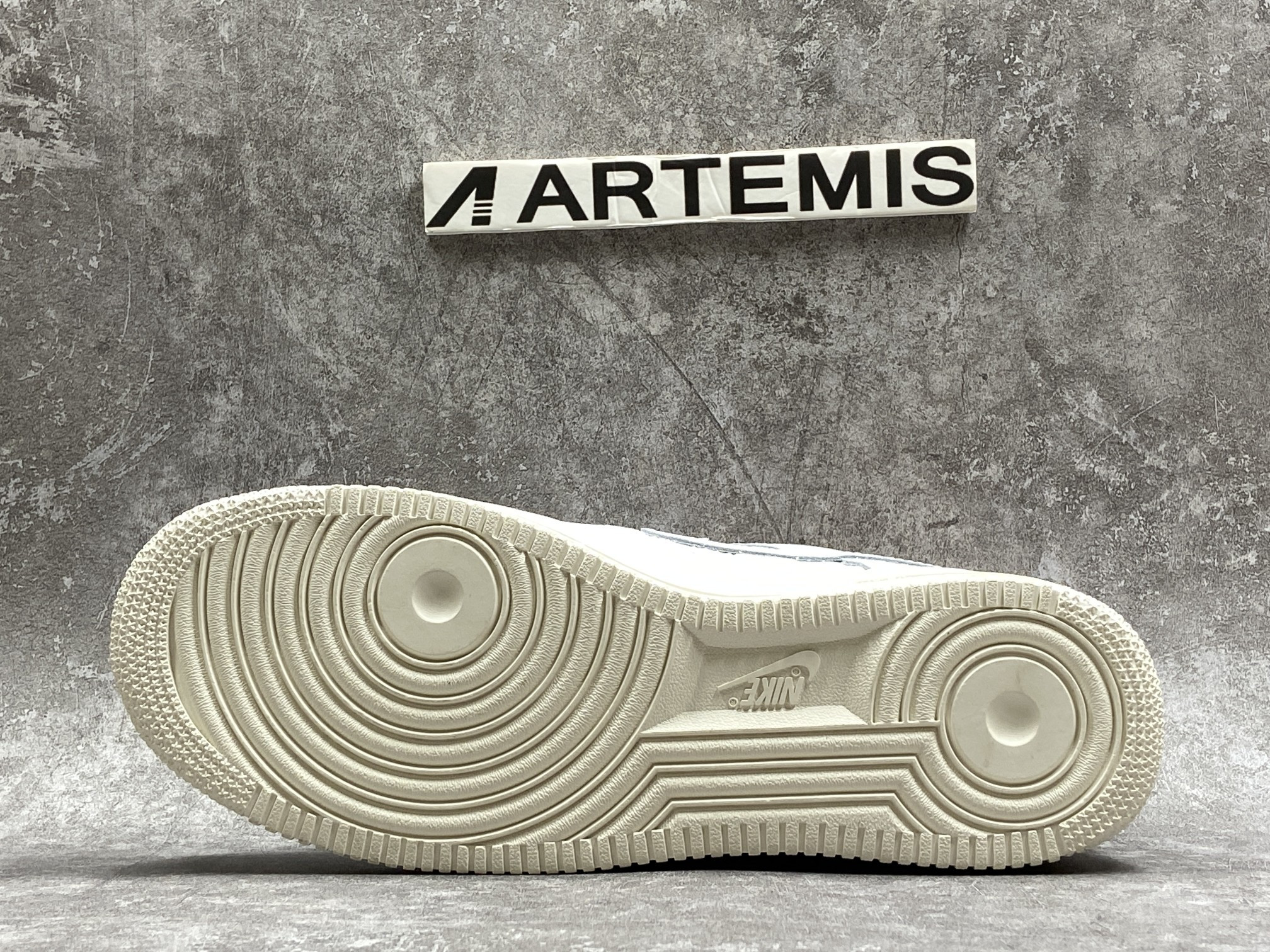 Nike Air Force 1 KITH Red