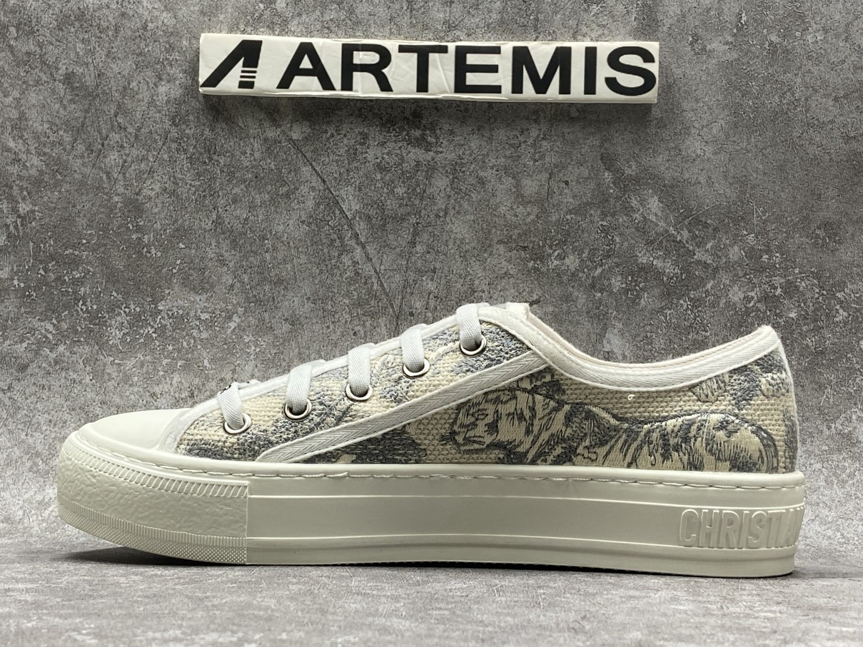 Dior Walk N Dior Patch Embroidery Grey