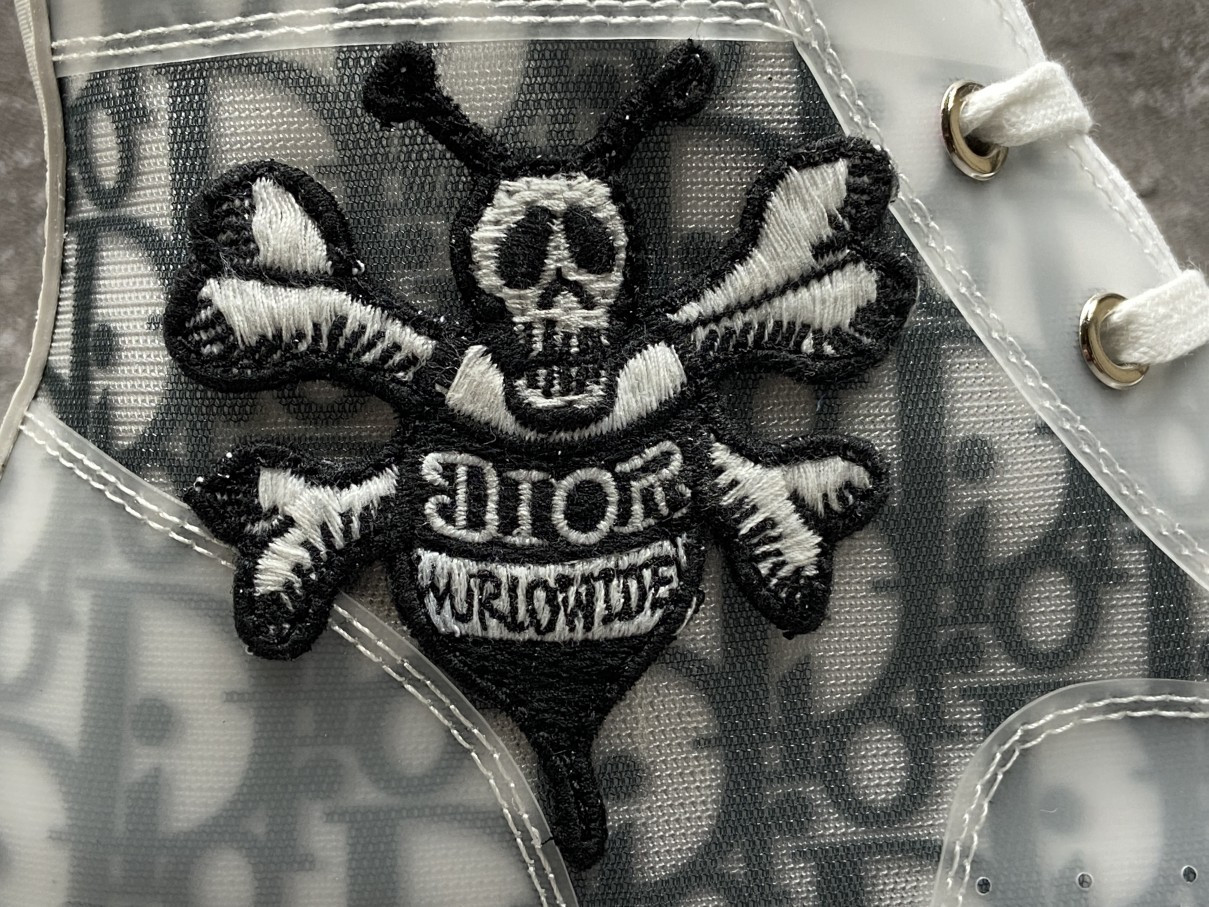 Dior And Shawn B23 High Top Bee Embroidery
