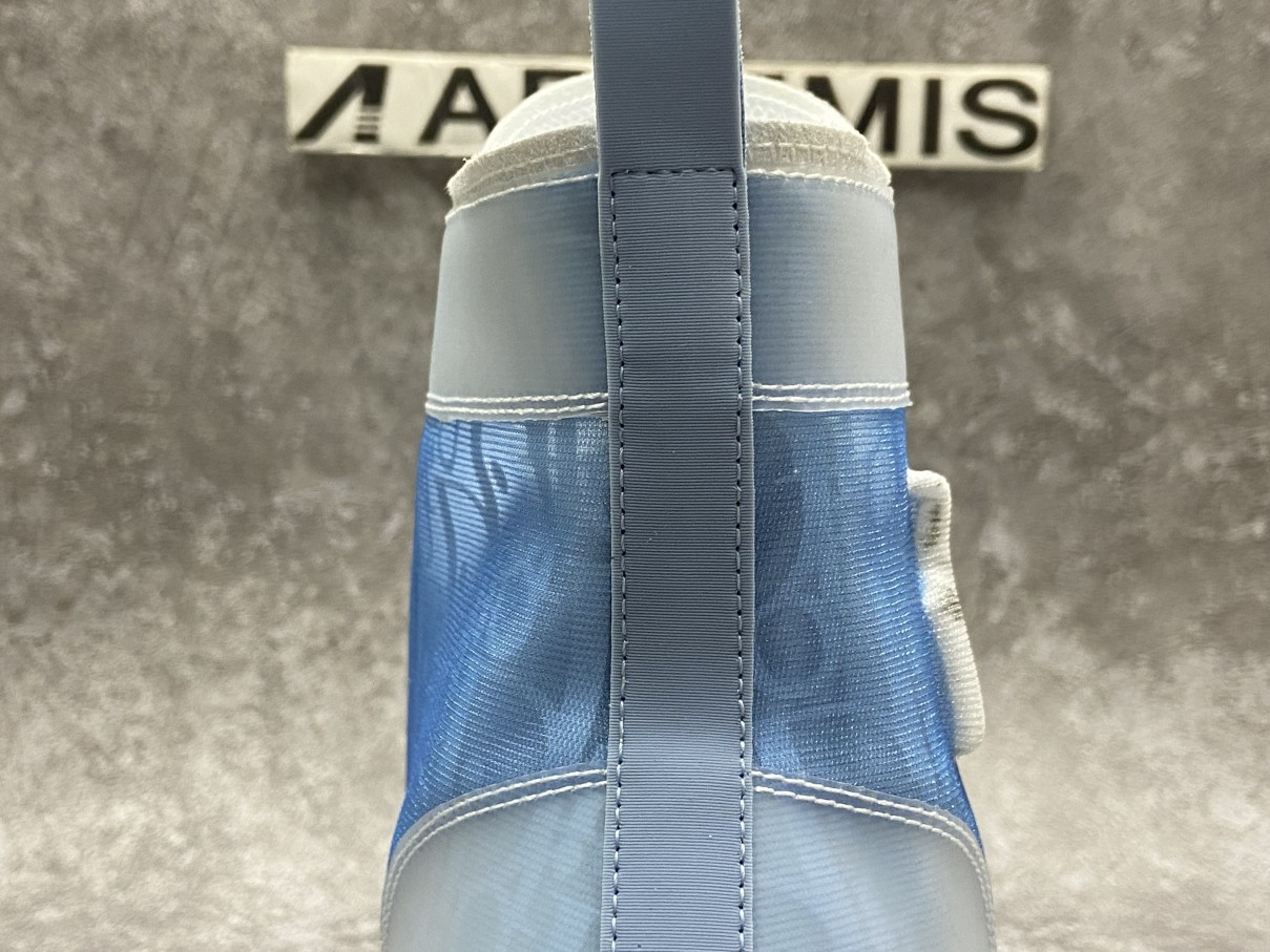 Dior B23 High Top Daniel Arsham Light Blue