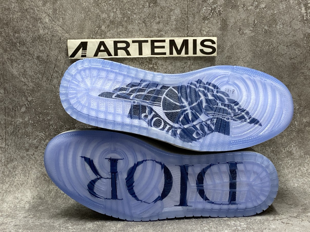 Air Jordan 1 Retro Low Dior (Blue Box Version)