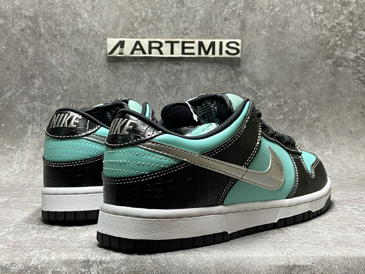 Nike Dunk SB Low Diamond Supply Co. Tiffany