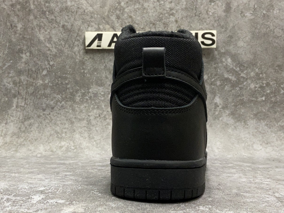 Nike SB Dunk High Bota