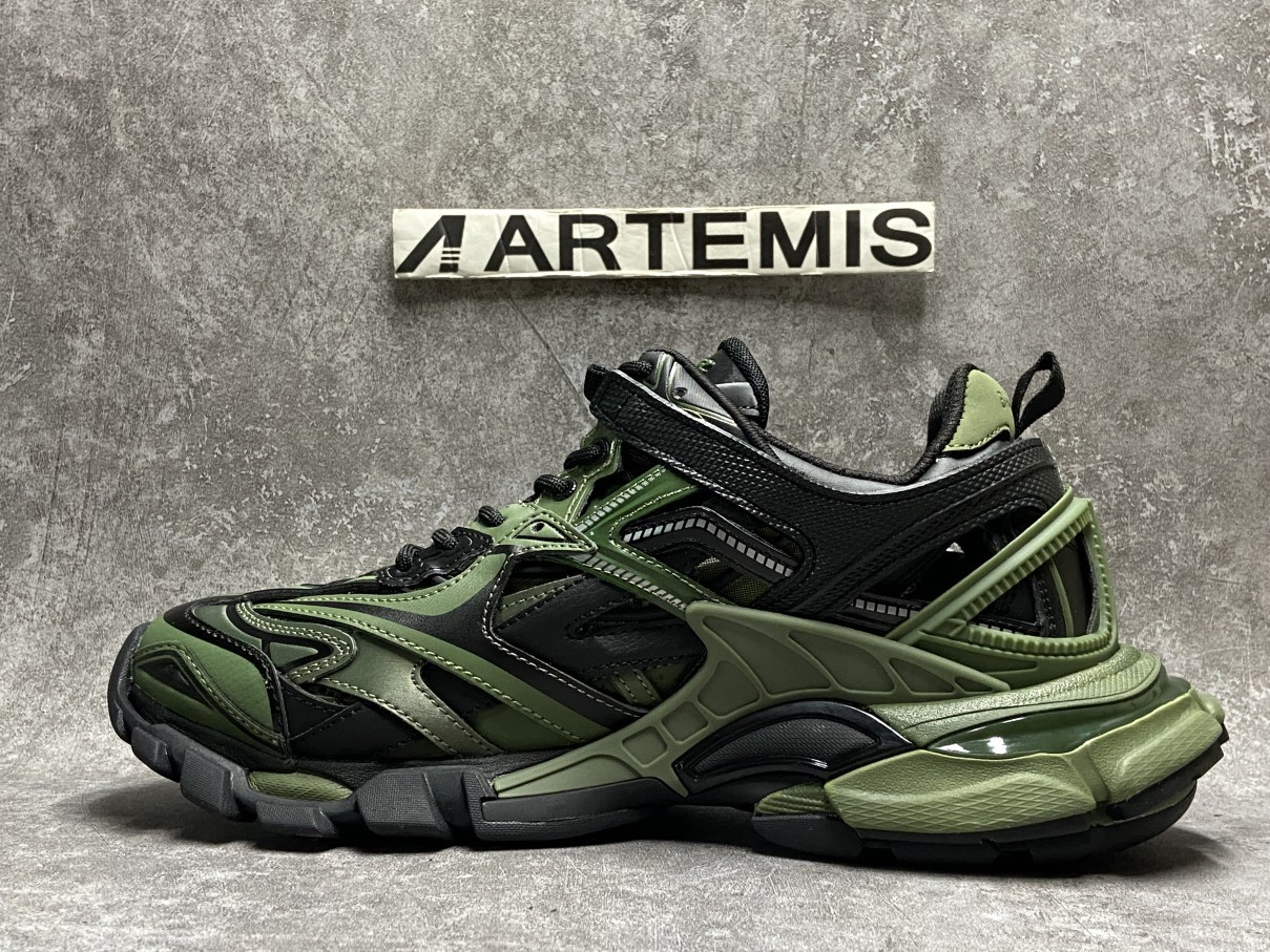Balenciga Track 5.0 Black Green