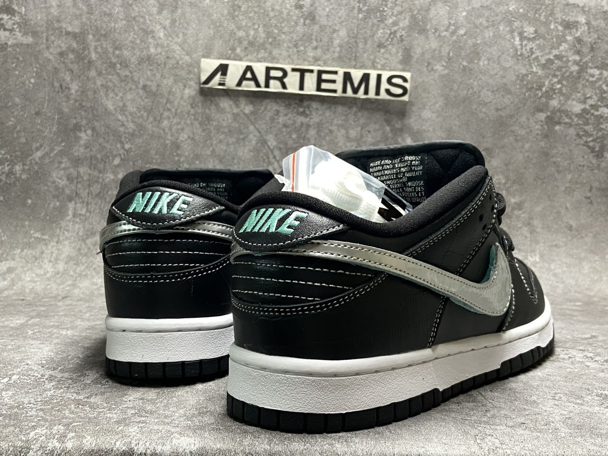Nike SB Dunk Low Diamond Supply Co Black Diamond