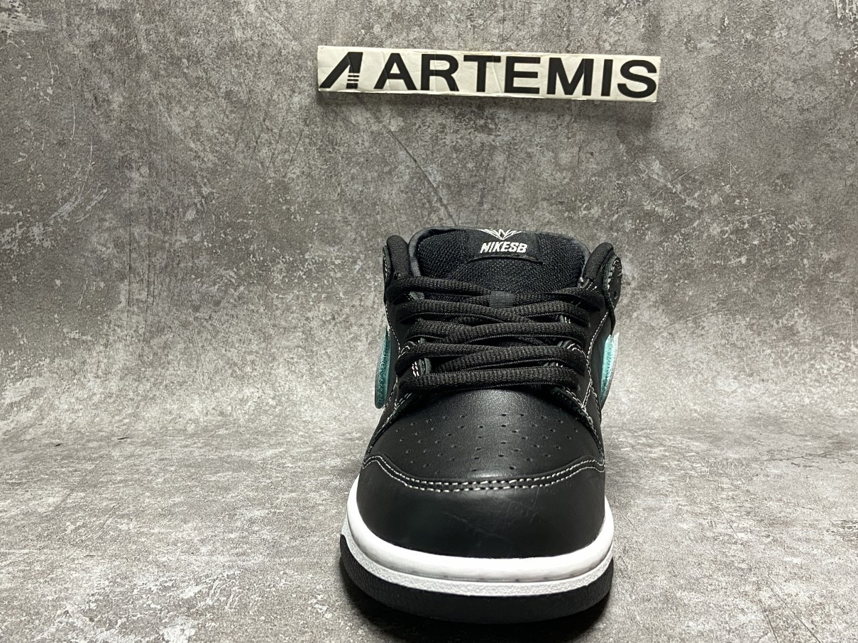 Nike SB Dunk Low Diamond Supply Co Black Diamond
