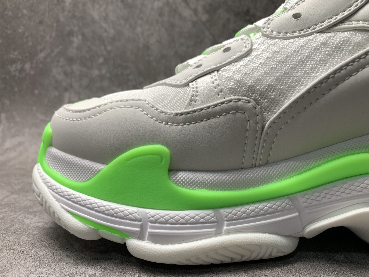 Balenciga Wmns Triple S Sneaker Fluo Green