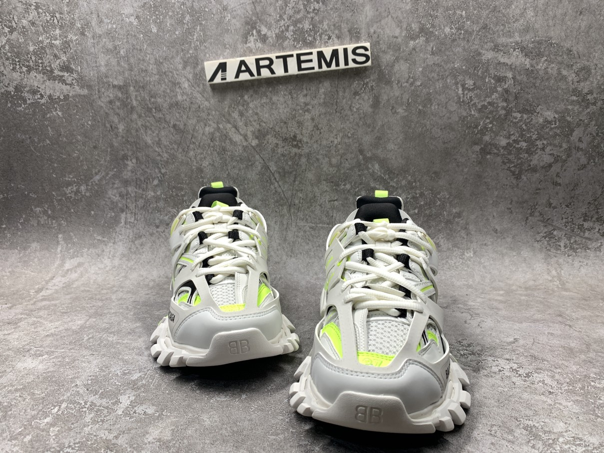 Balenciga Track Worn Out Sneakers