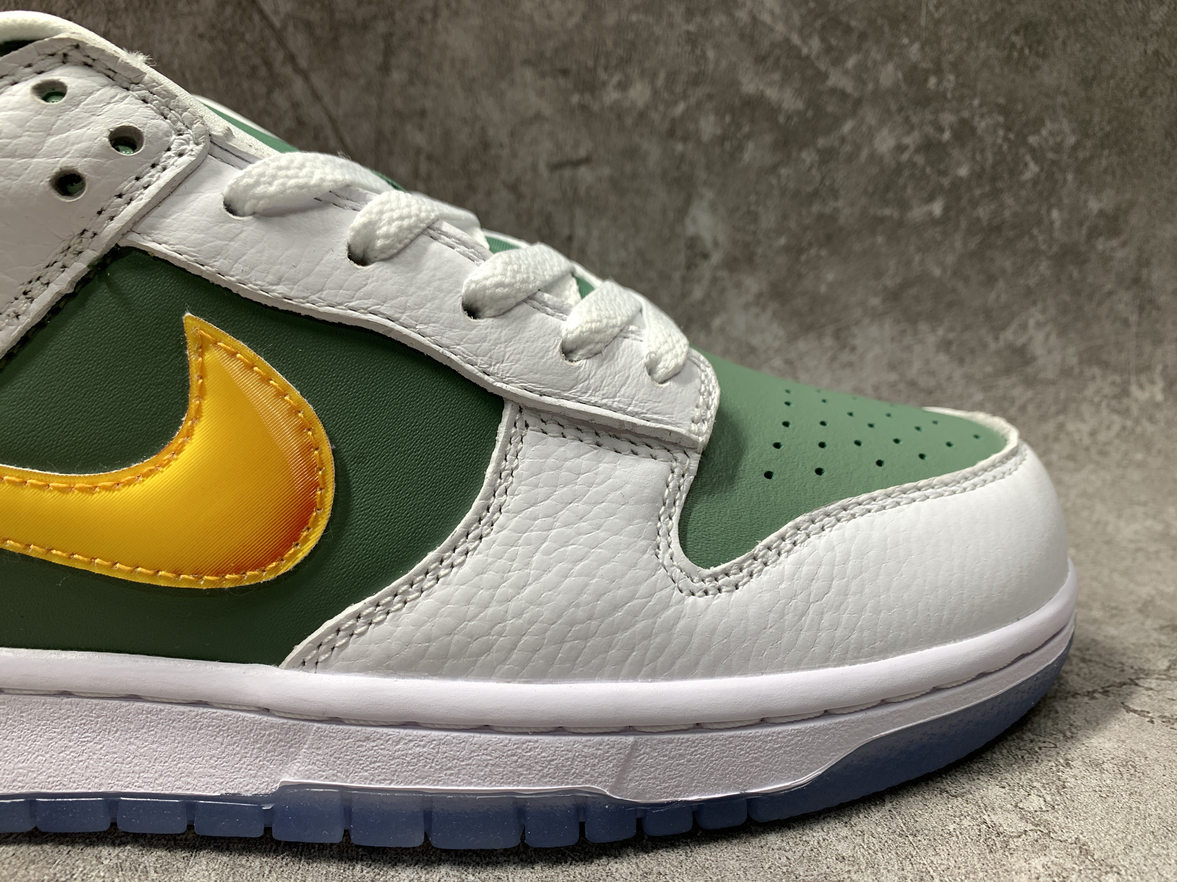 Nike Dunk Low NY vs. NY