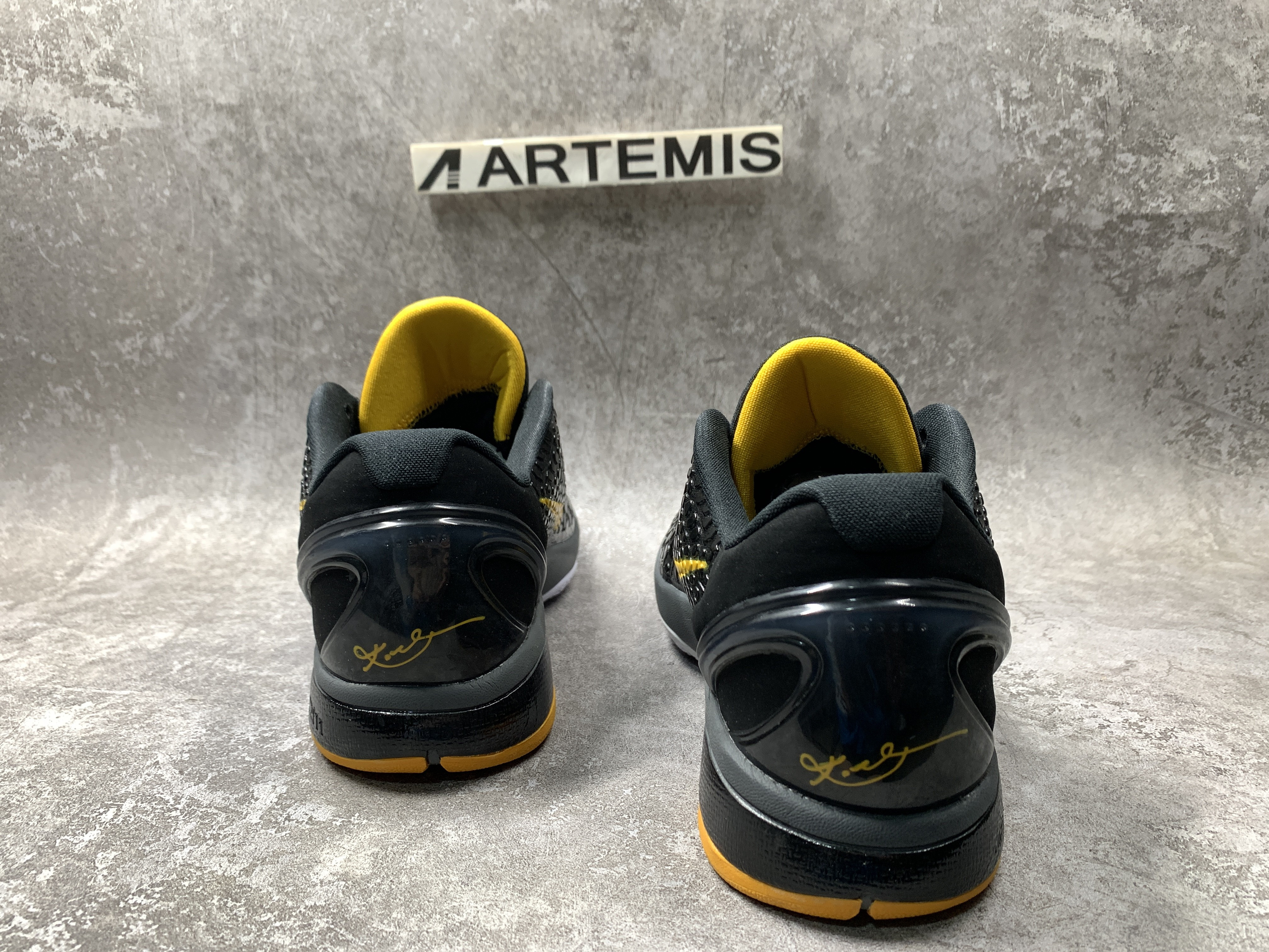 Nike Zoom Kobe 6 Black Del Sol