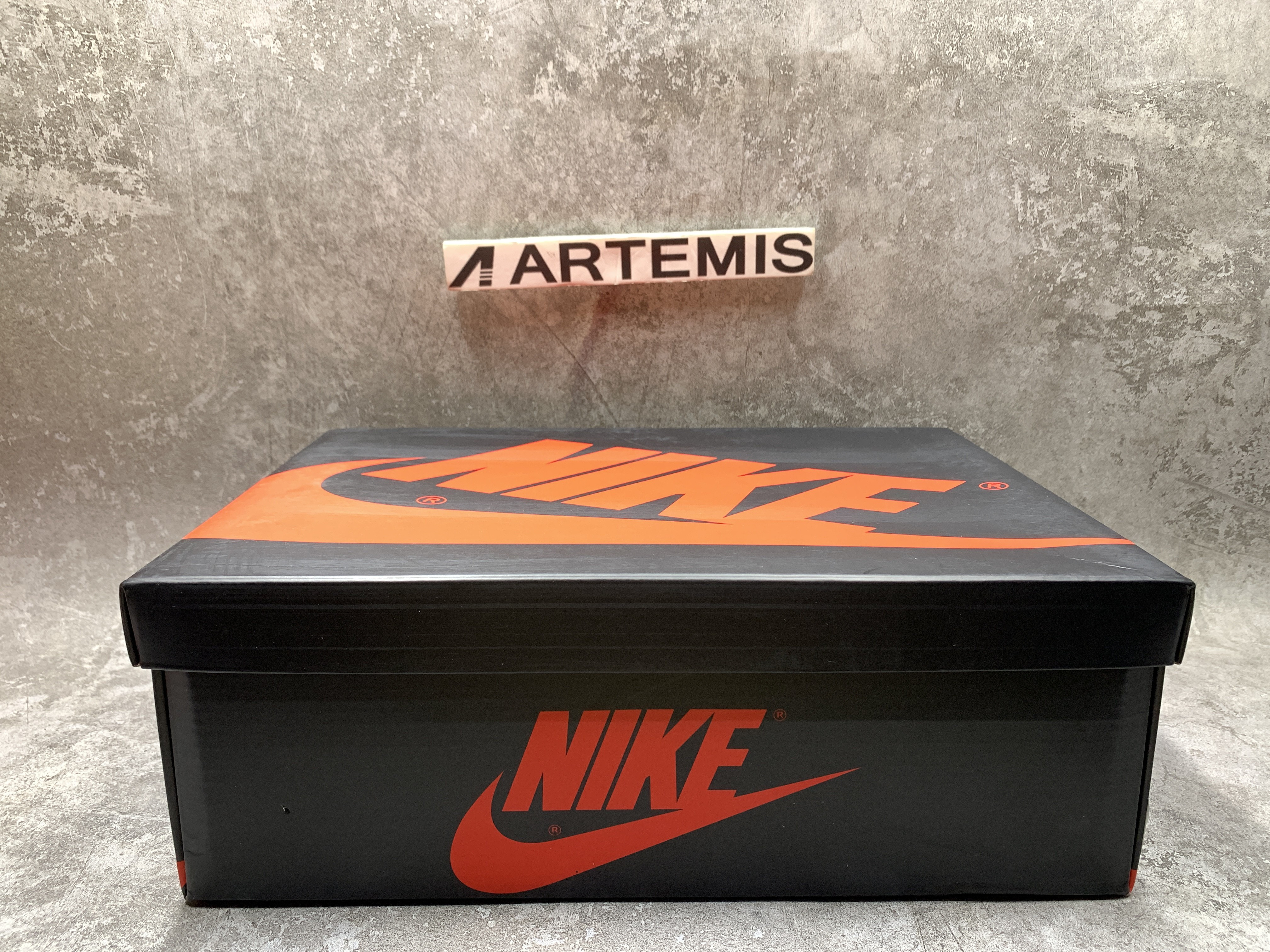 Air Jordan 1 Retro High OG SE Bubble Gum Atmosphere