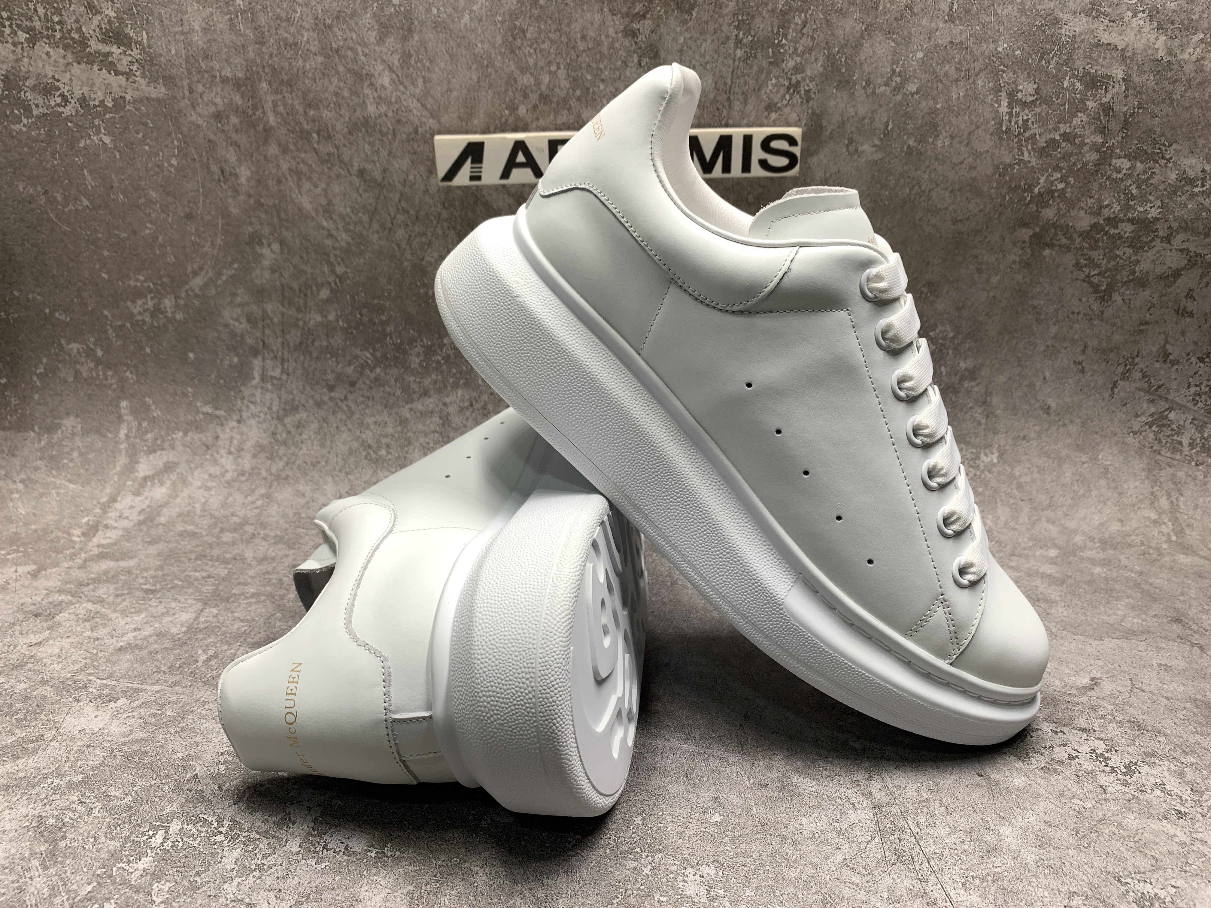 Alexander McQueen Oversized White