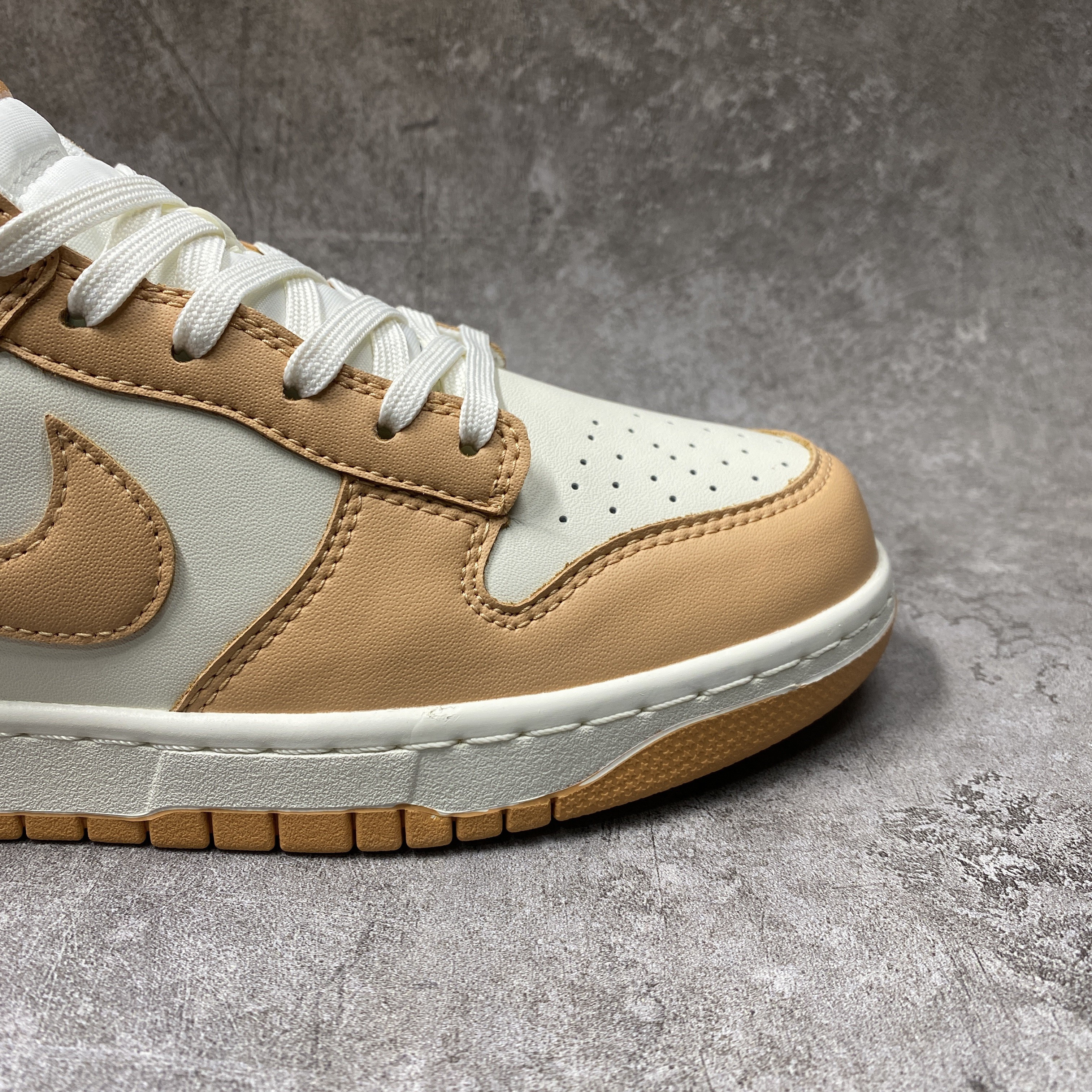 Nike Dunk Low Harvest Moon