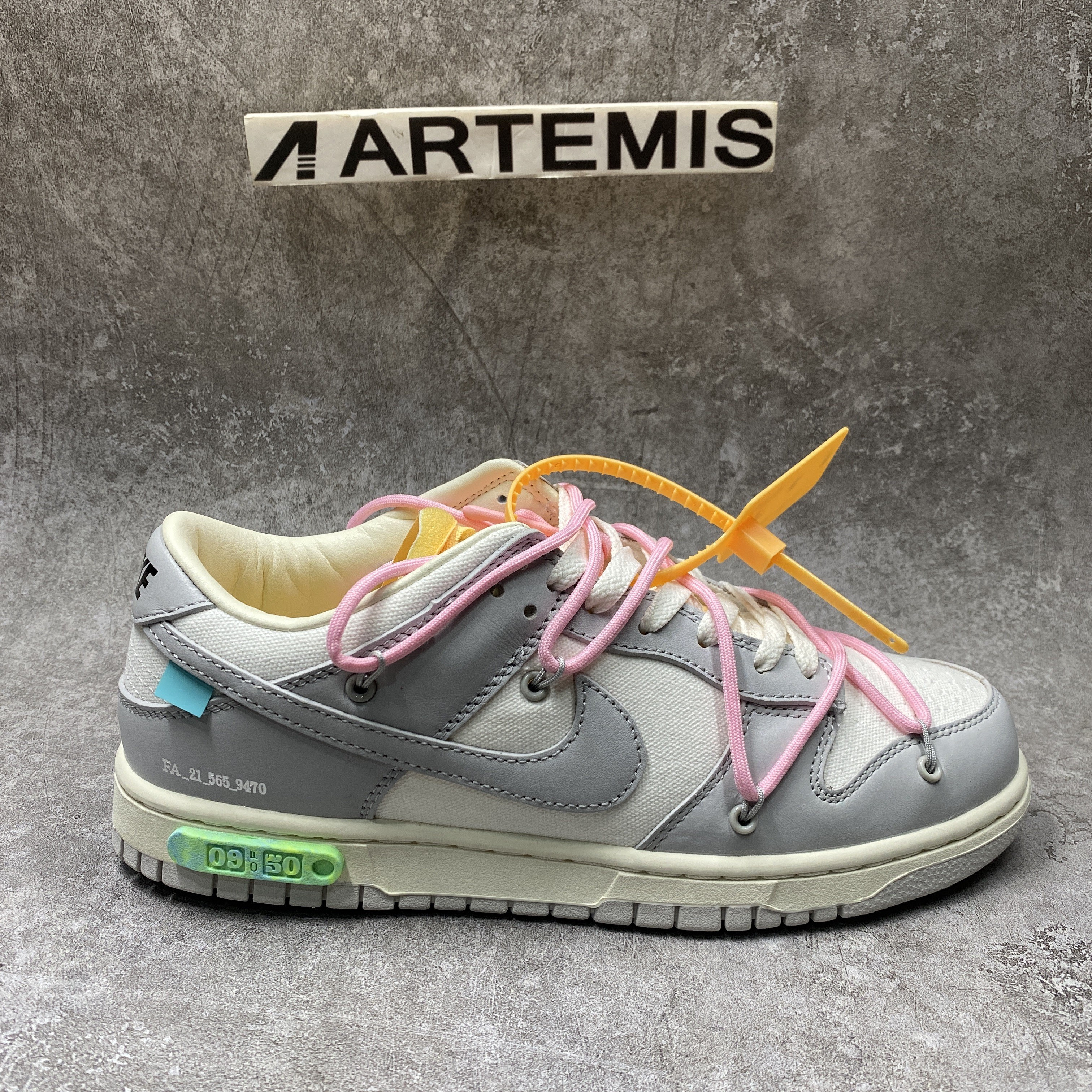 Nike Dunk Low Off-White Lot 9