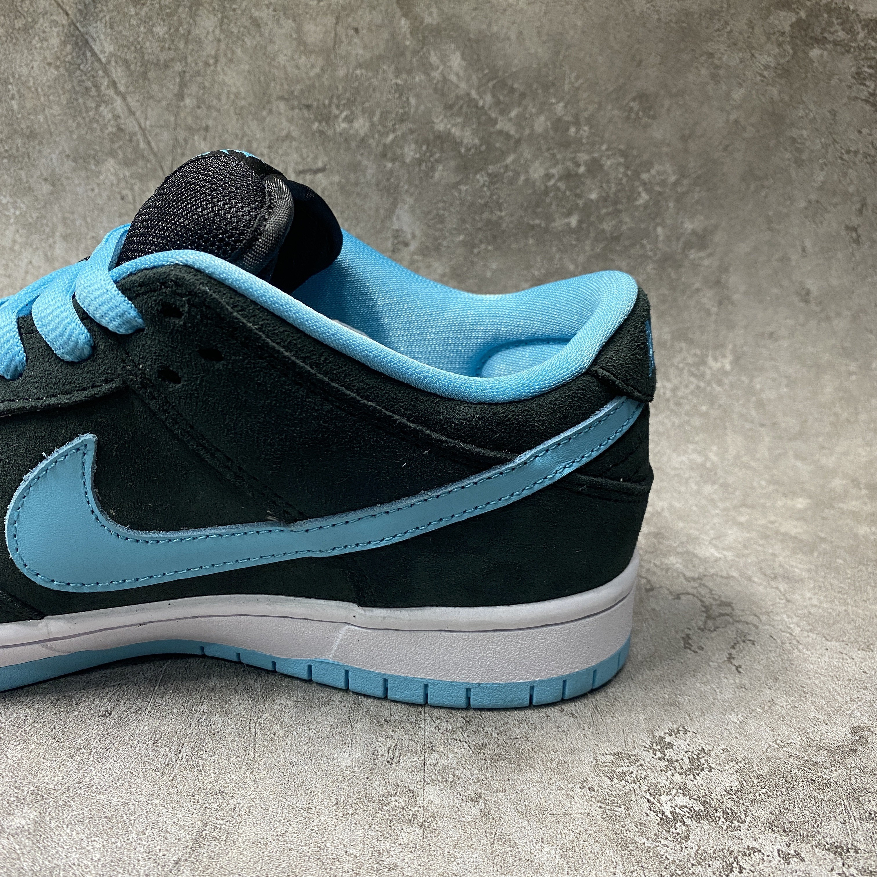 Nike Dunk SB Low Clear Jade