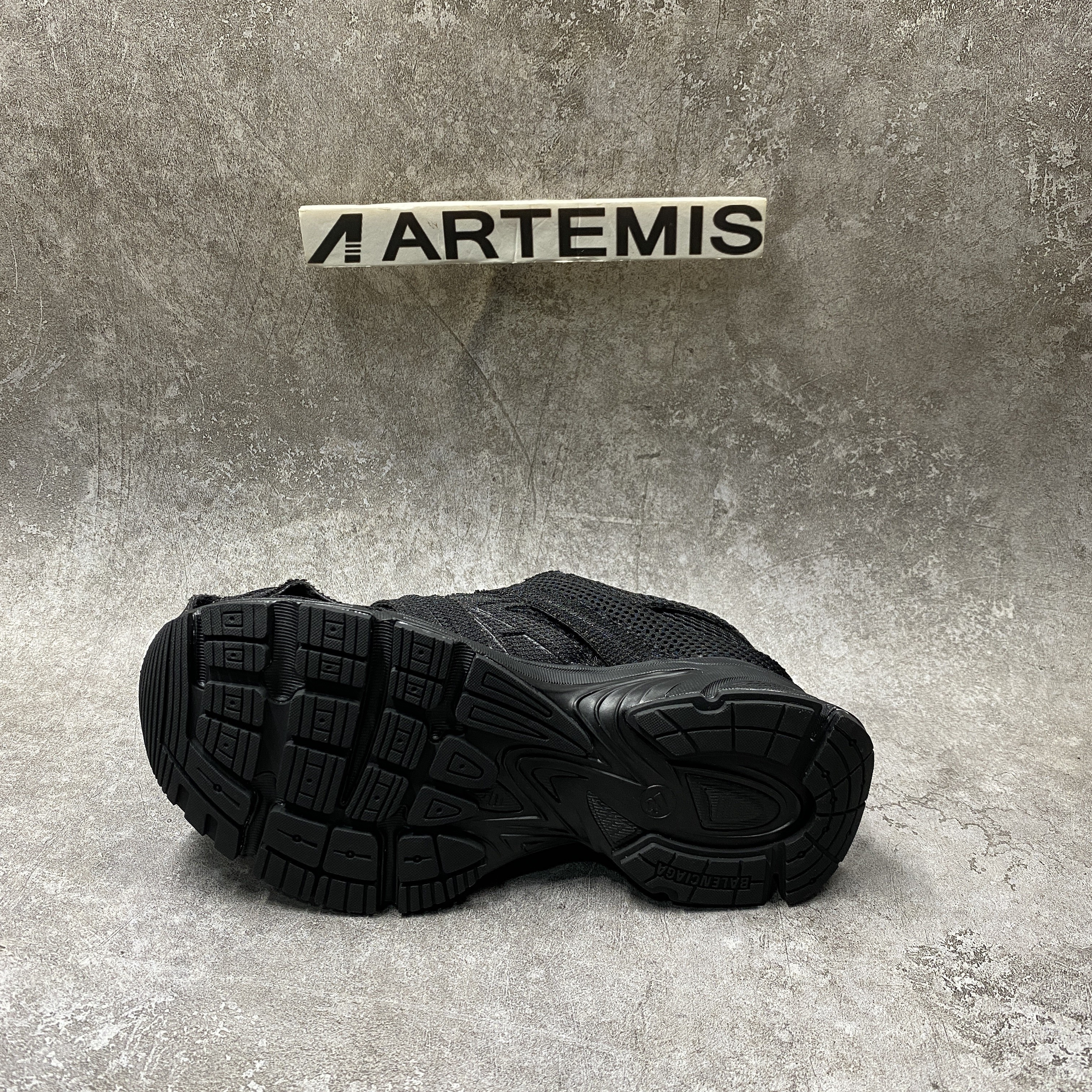 Balenciga Phantom Sneaker Black