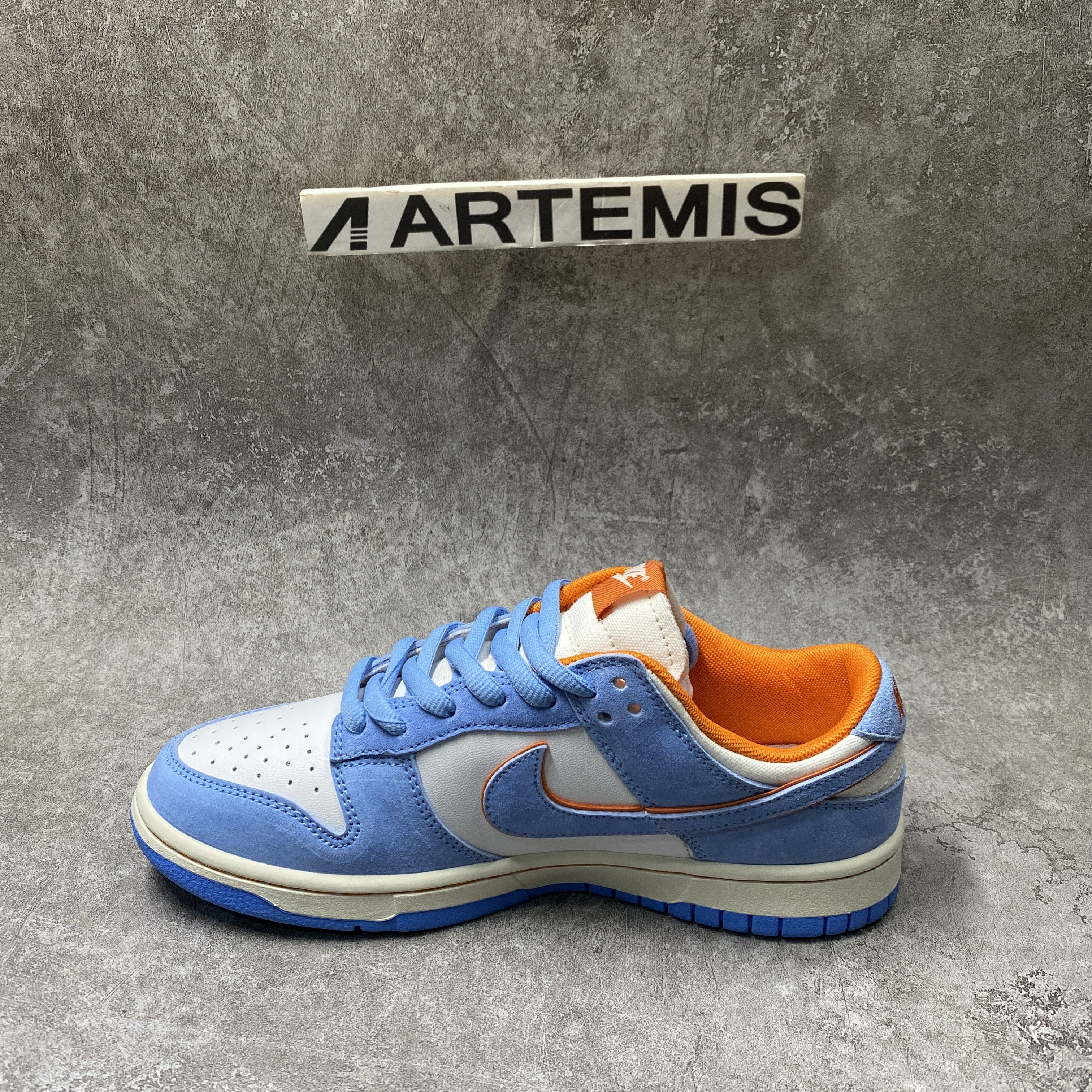 O.tomo Katsuhiro x SB Dunk Low "Steamboy OST"