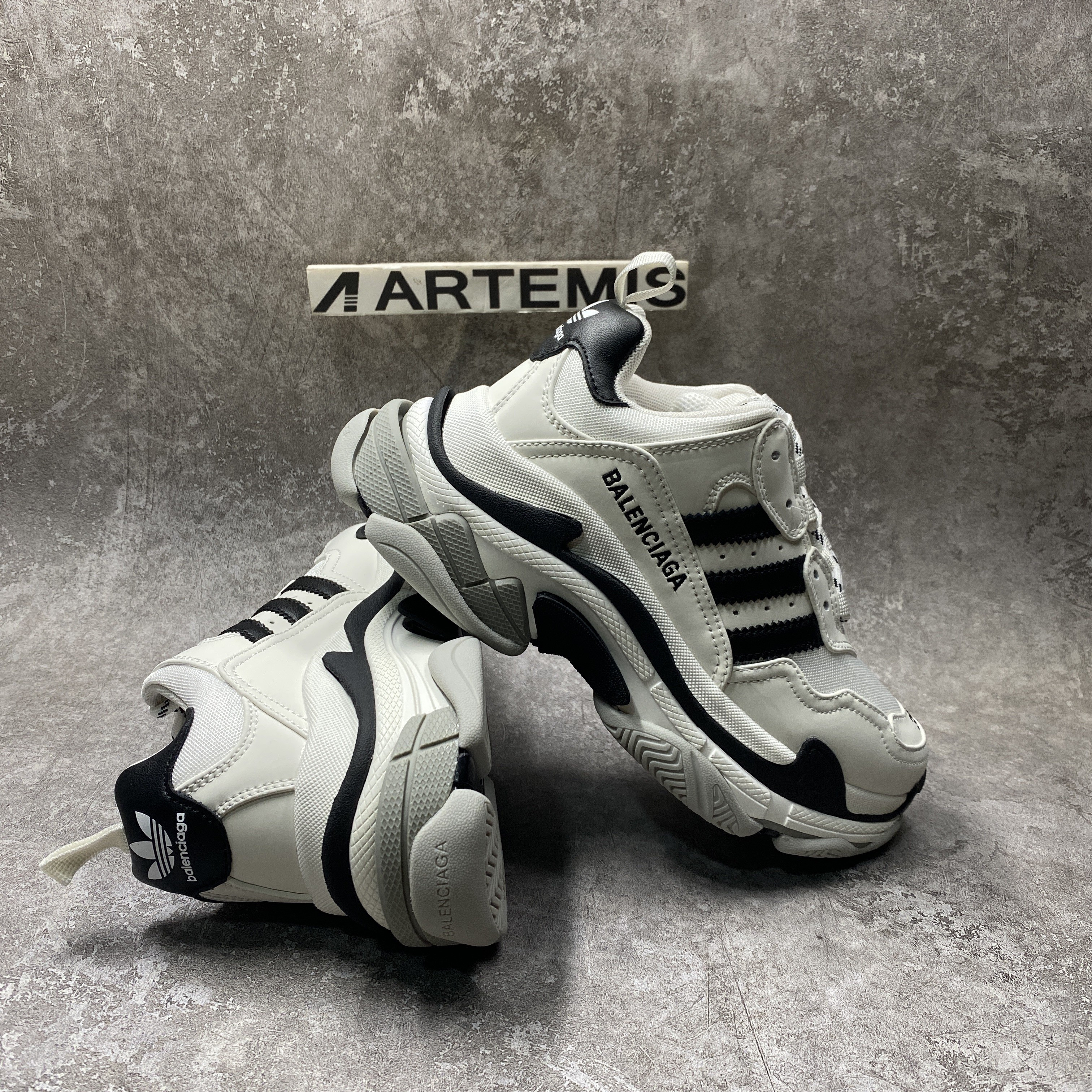 Balenciaga Triple S Sneaker Clearsole Fluo Black White