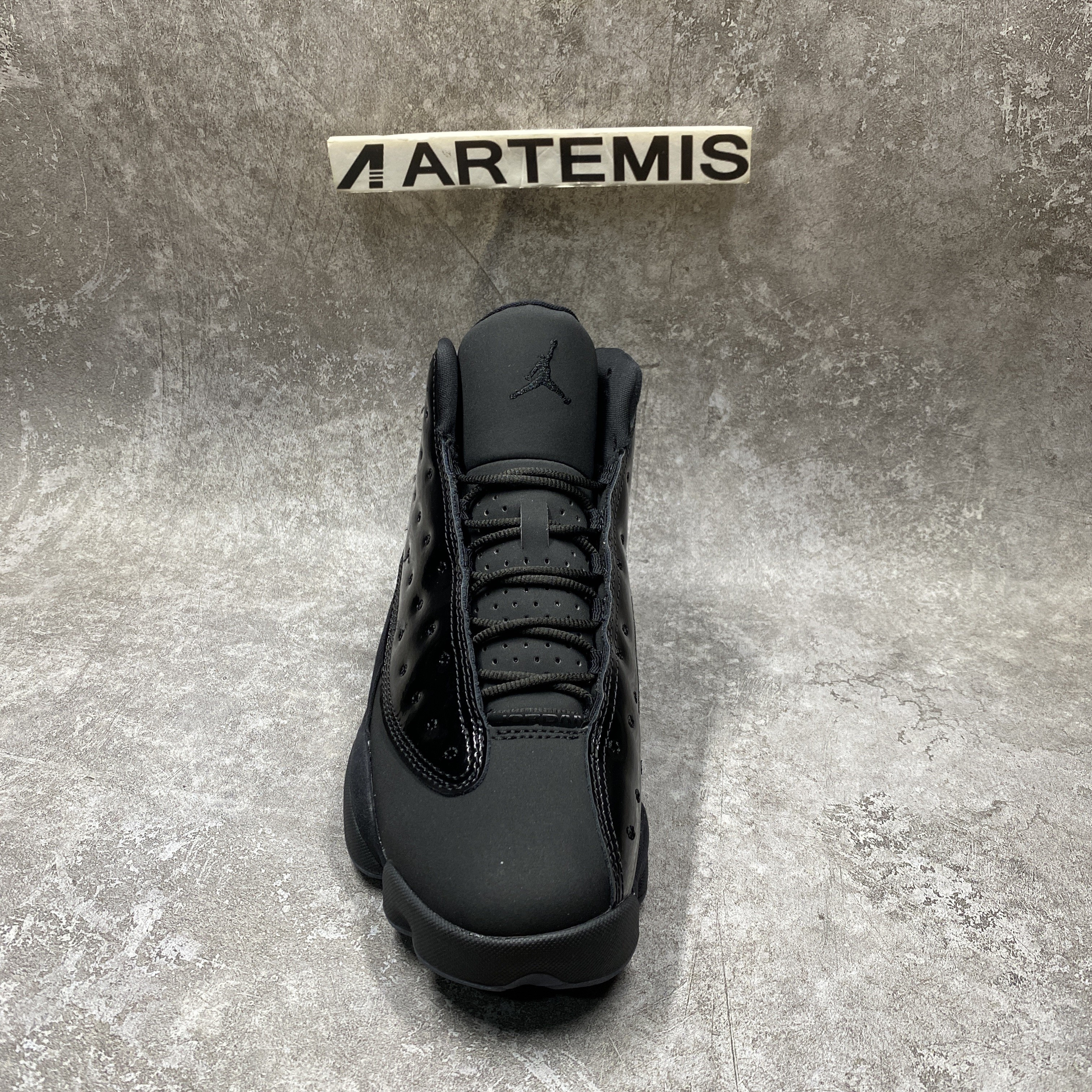 Air Jordan 13 Retro Cap and Gown