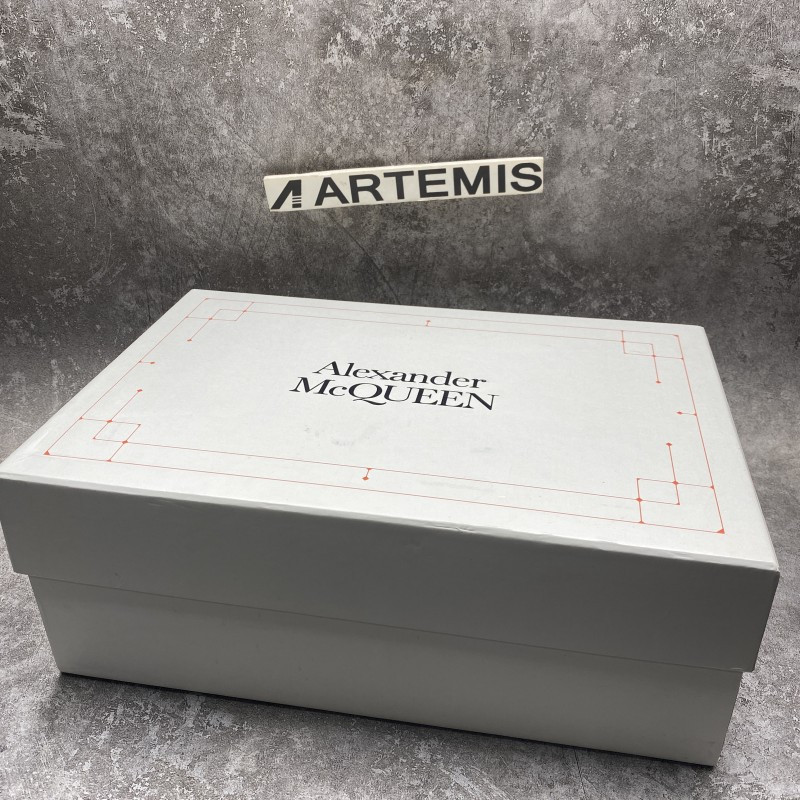 Alexander McQueen Tread Slick Low Lace Up Black